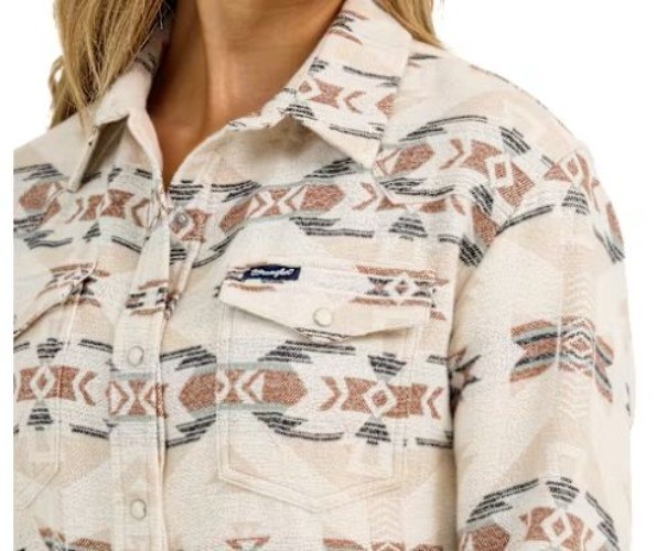Wrangler Retro Flannel Size Large Western Women’s Snap Button Up NWT