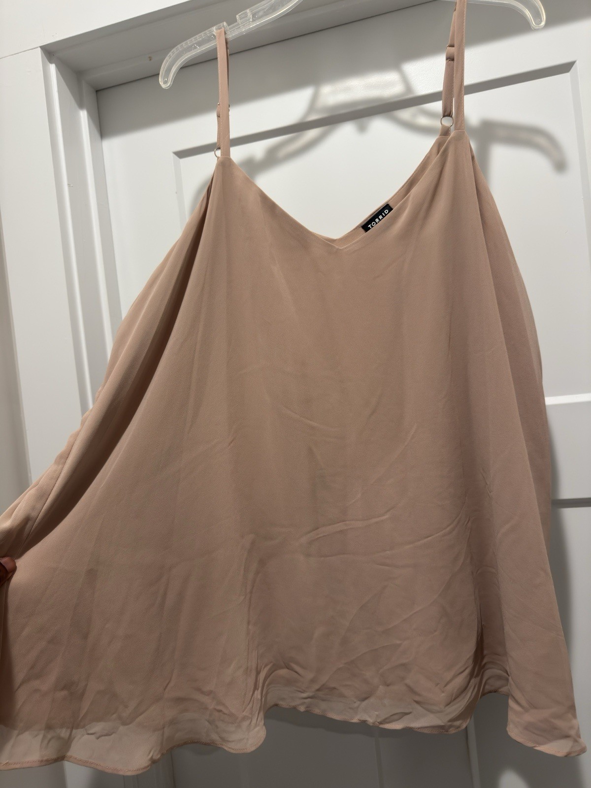 NWT Torrid Top 3X Sophie Swing Chiffon Cami Adjustable V-neck layered Lt. Taupe
