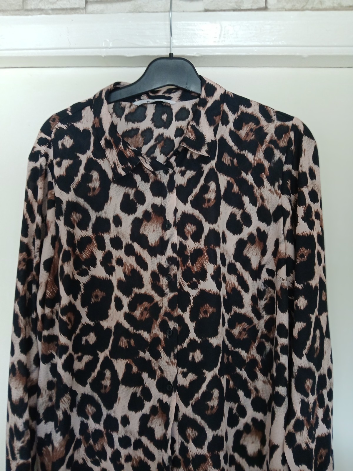 TU blouse size 20 pit to pit 25 inches length 30 inches leopard print