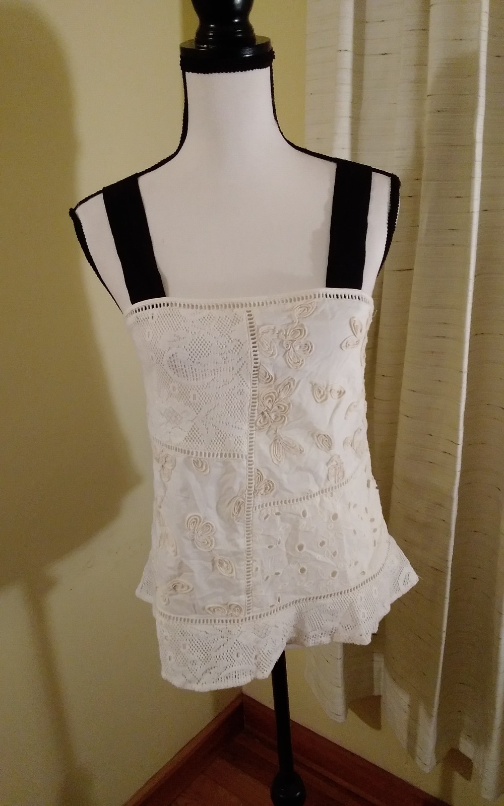 Zara Wide Strap Eyelet Camisole Ivory Small NWT