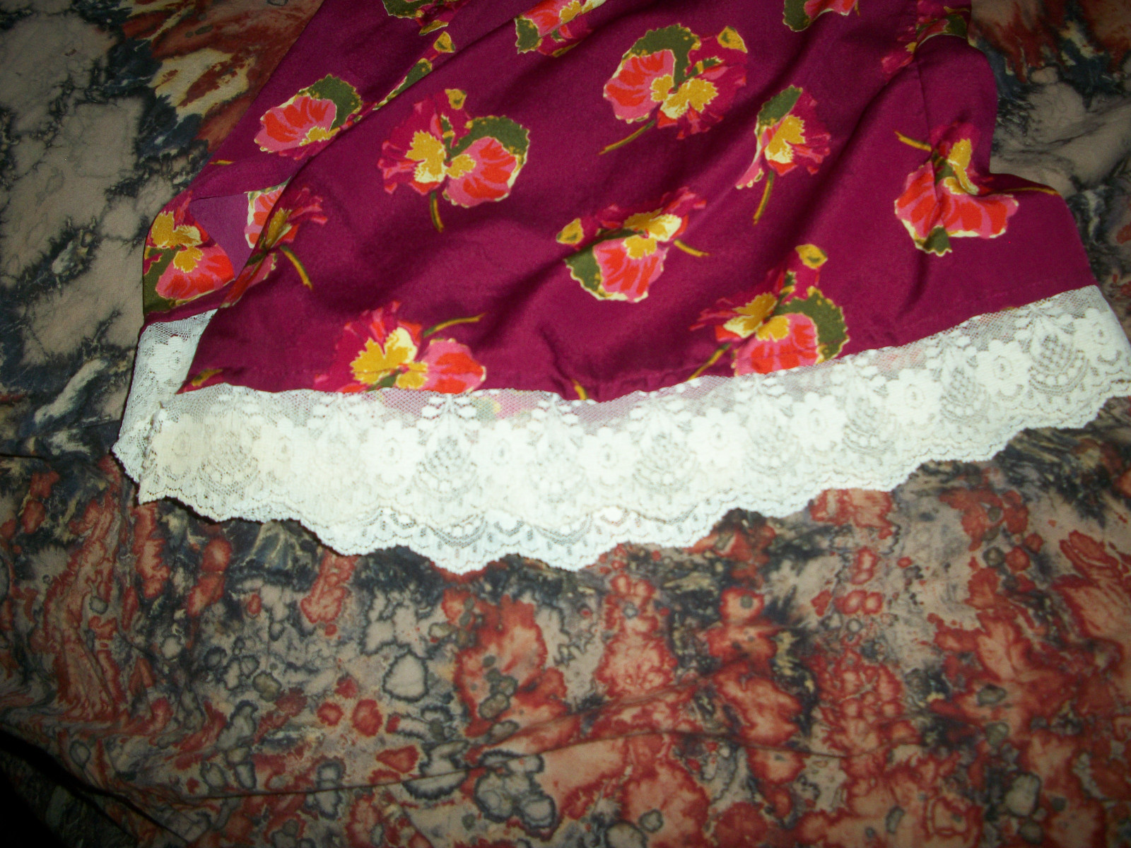 TUCKER FOR TARGET Alluring Maroon Floral Lace Blouse Size S