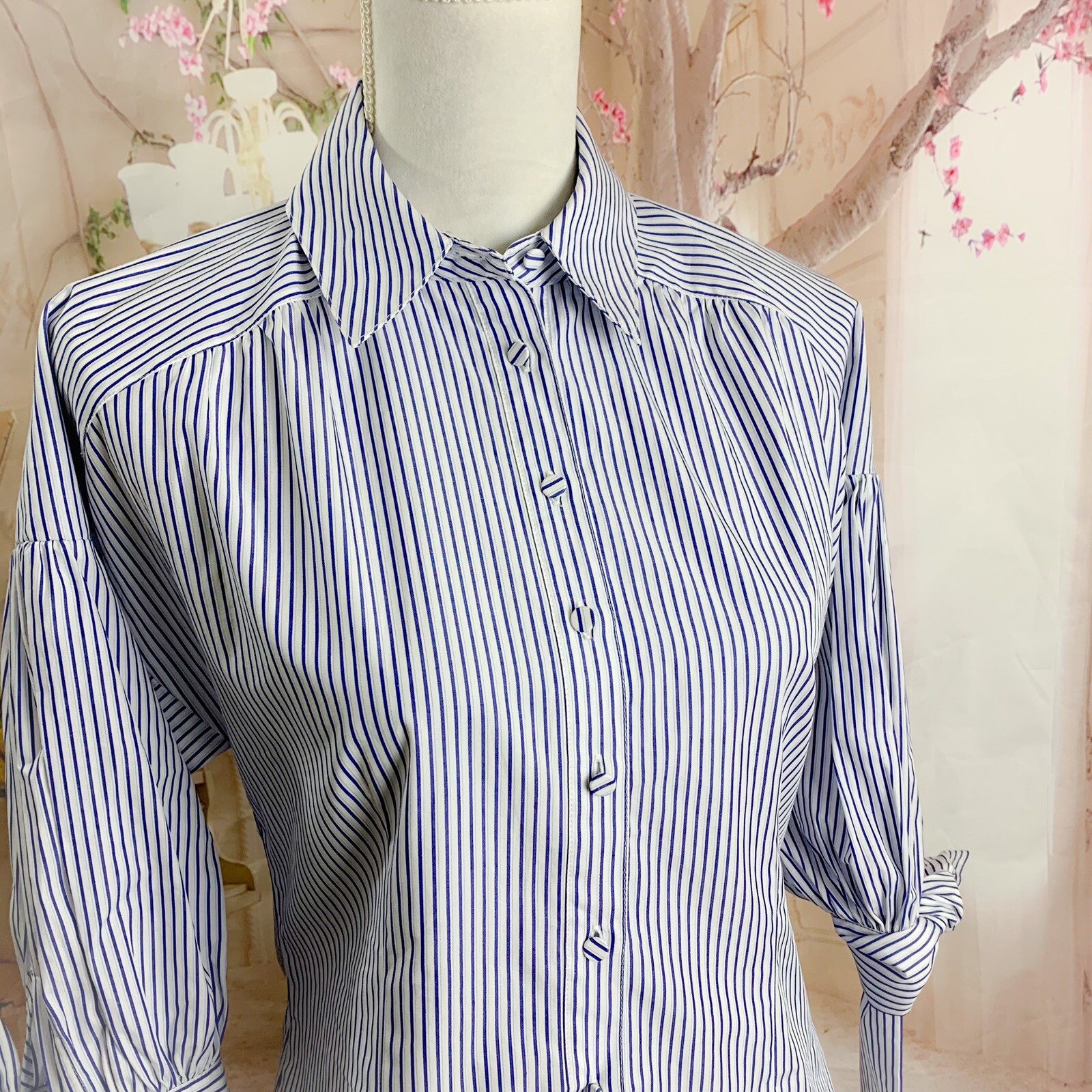 Cinq à Sept Theresa Tie-Cuff Top in Deep Ultramarine White Size XS