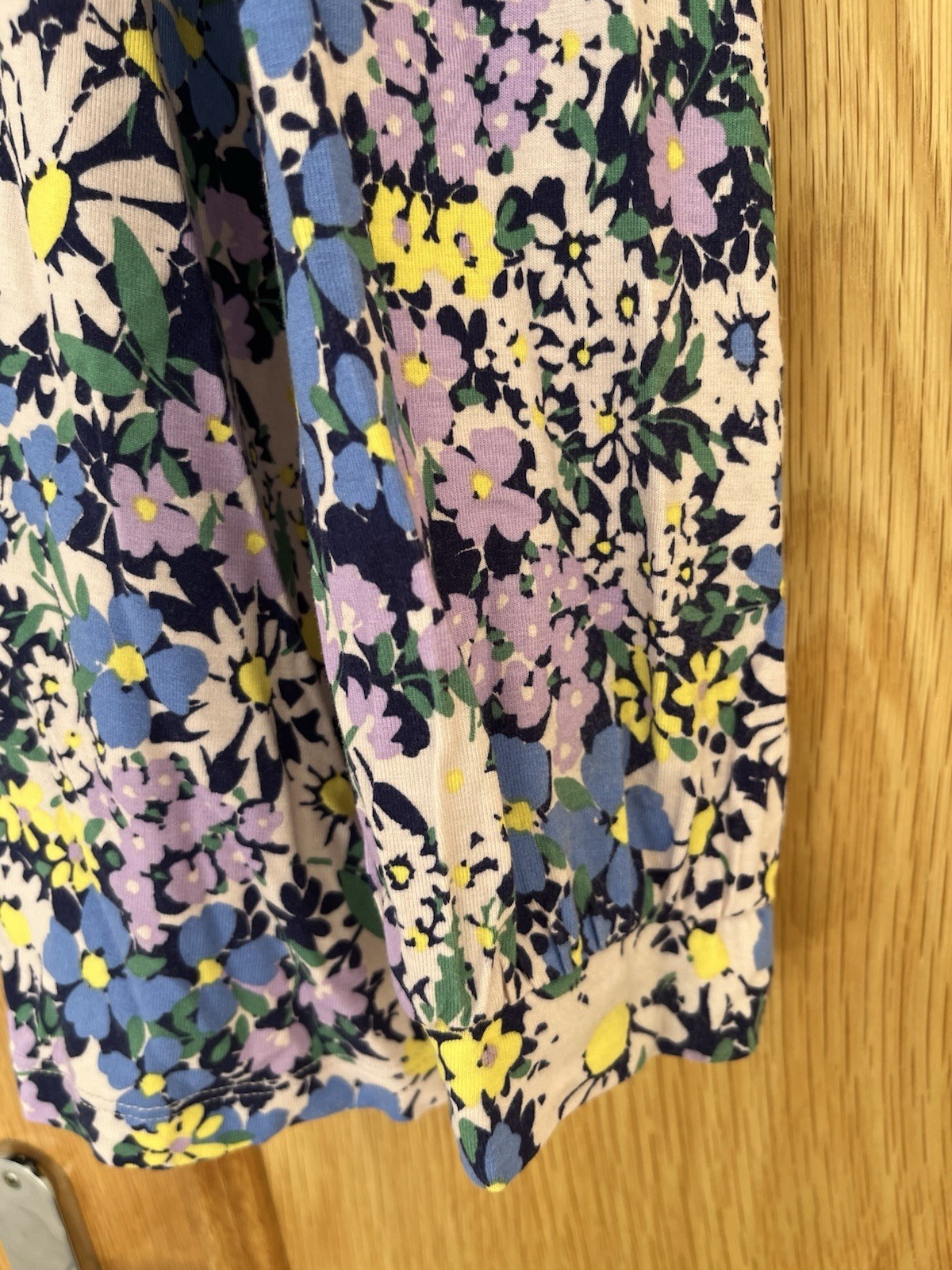 LADIES VERY PRETTY LONG SLEEVE SUMMER FLORAL TOP SIZE 22 LOVELY COLOURS BNWOT.