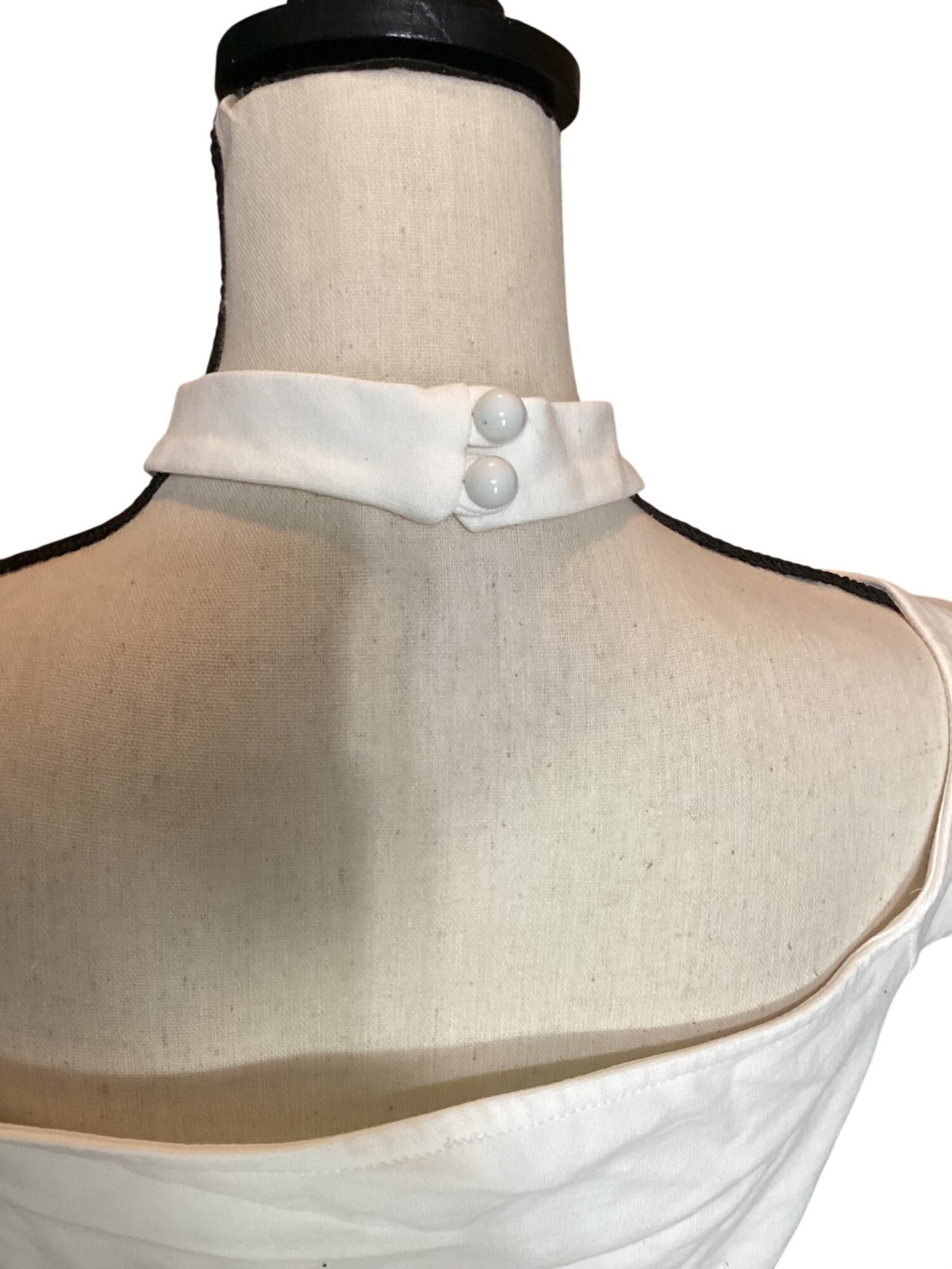 New Mode White Short Sleeve Top*High Neck Cage*Button Closure*Cosplay*L*EUC