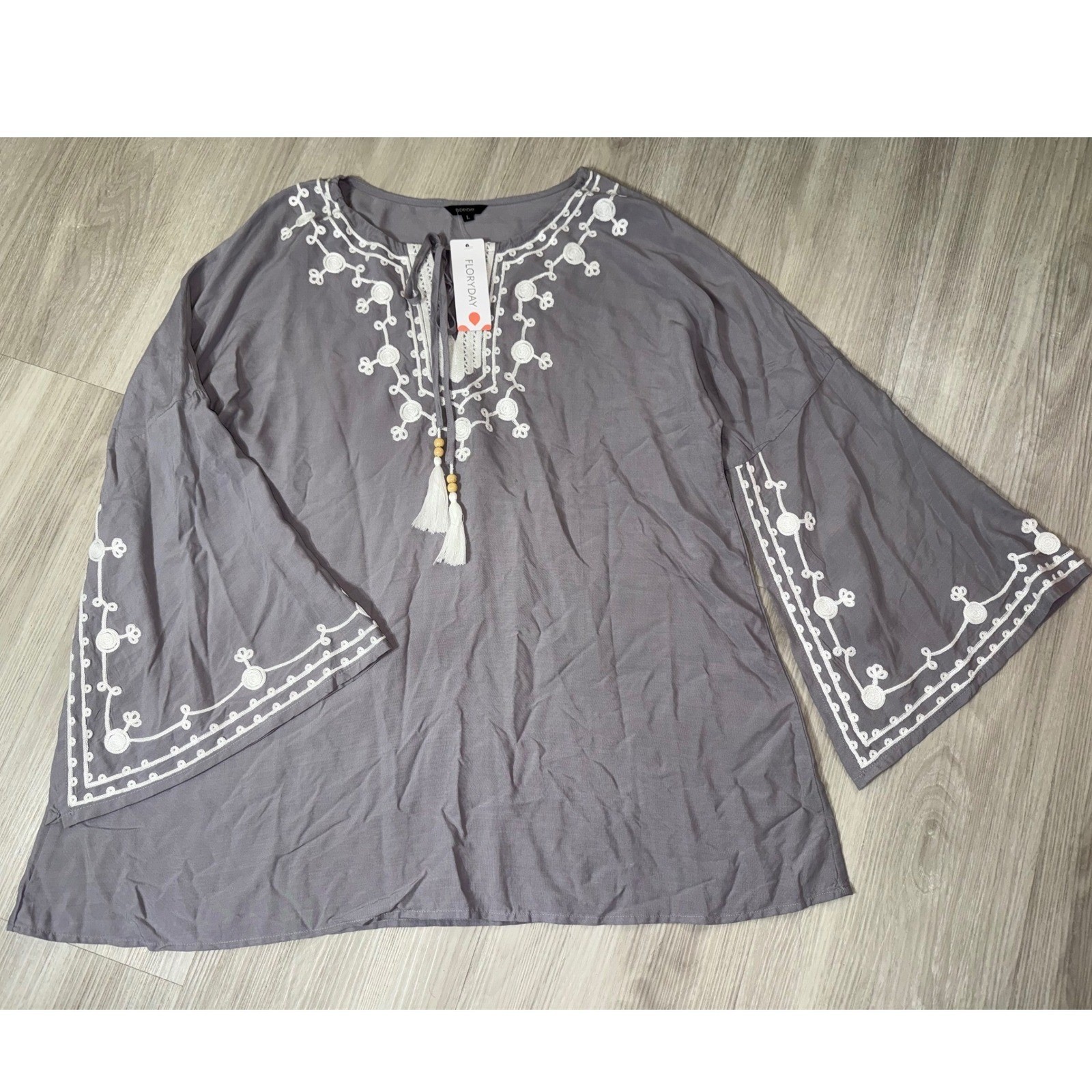 Floryday Grey Embroidered Boho Tunic Top Bell Sleeve Tassel Tie Size L NWT