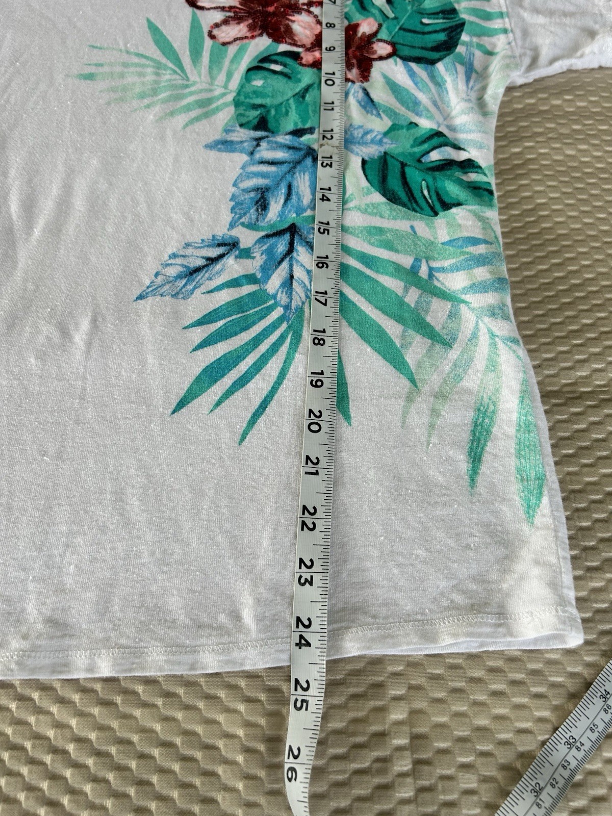 Chico’s M White V-Neck Tropical Floral Sequin Linen Cotton Boho Shirt Pre-Owned
