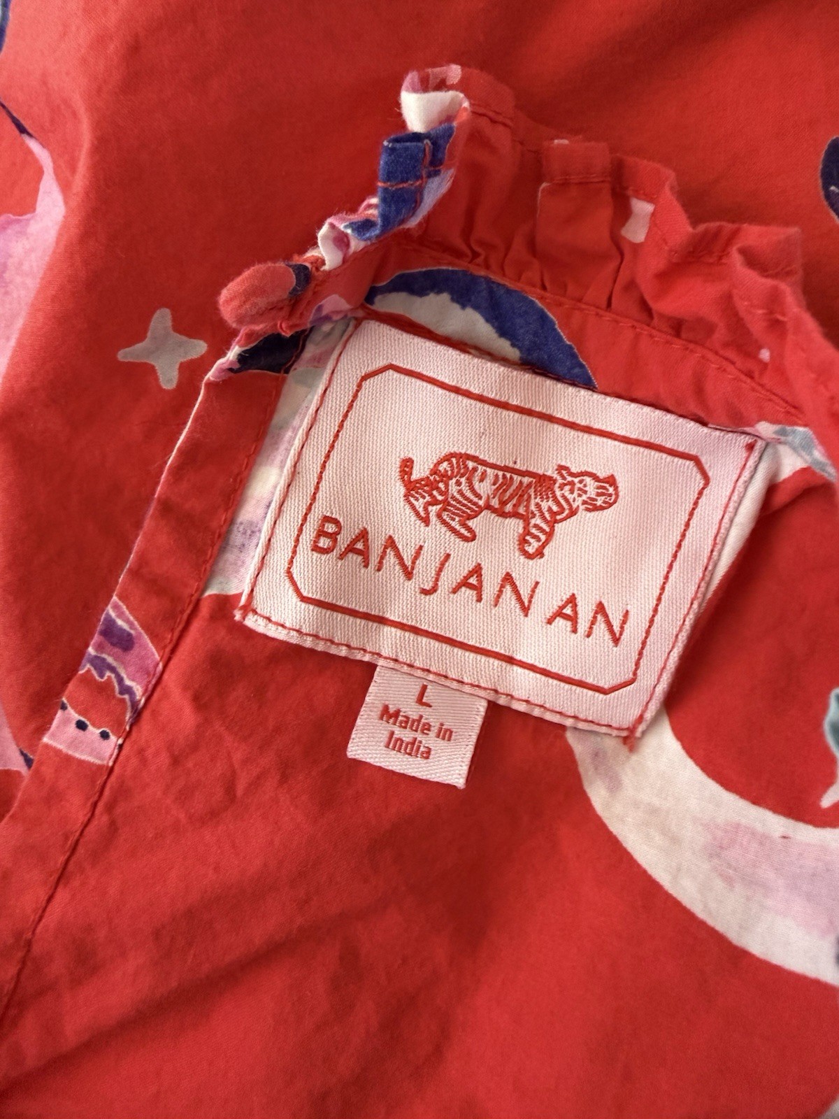 B8 Banjanan Top Women L Colorful Animals Flutter Sleeve Boho Ruffle Blouse