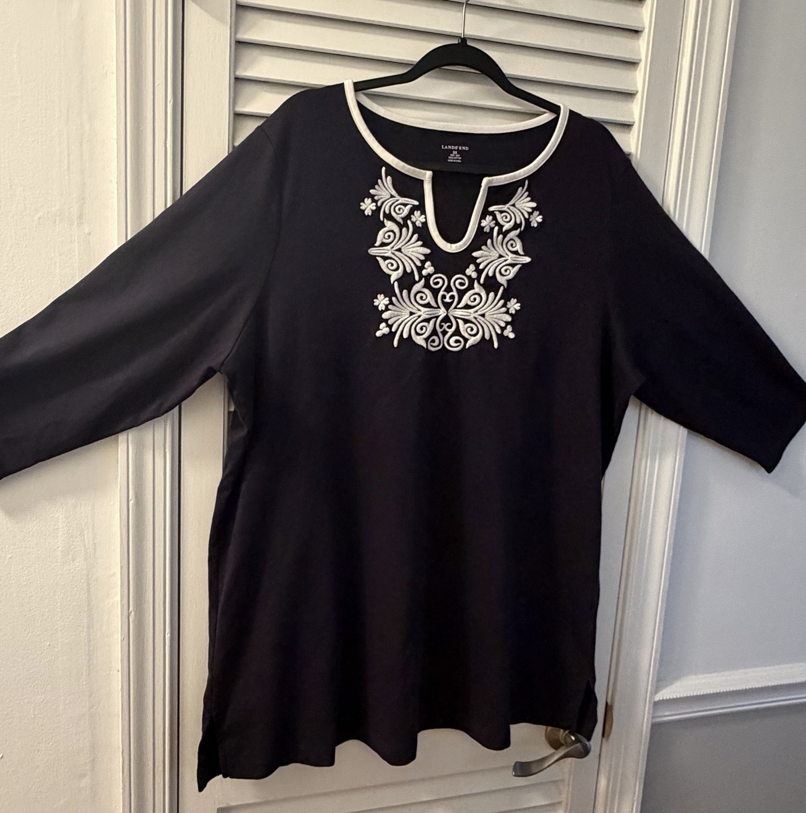 Lands End Navy Blue Top With White Scroll Embroidered Neckline 2X 20W-22W