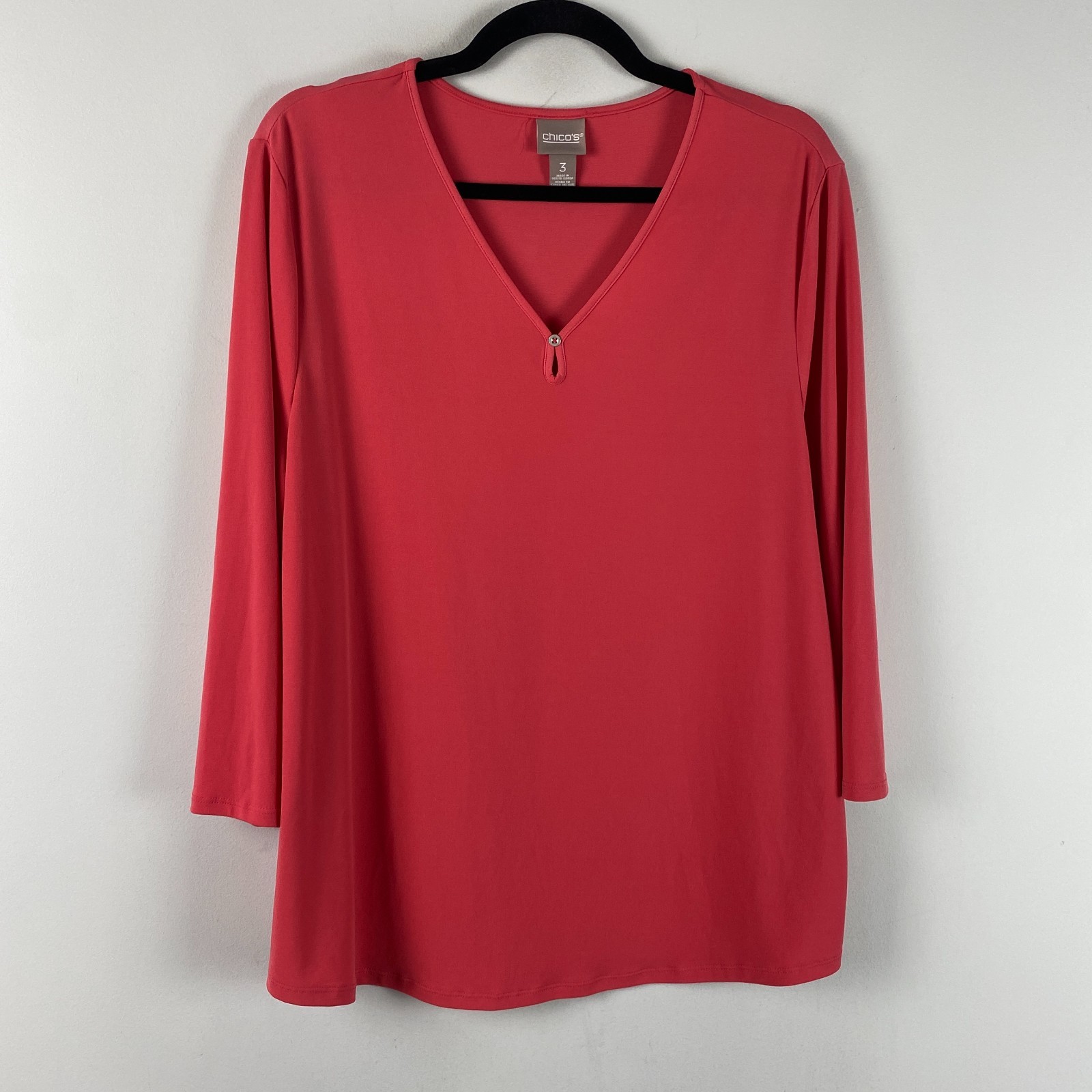 Chicos Keyhole Neck 3/4 Sleeves Top Size 3 US XL Coral Pink V Neck Stretch