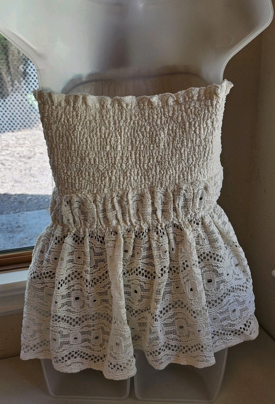Pretty Garden Boho Strapless Cream Lace Tube Top Womens Size Small