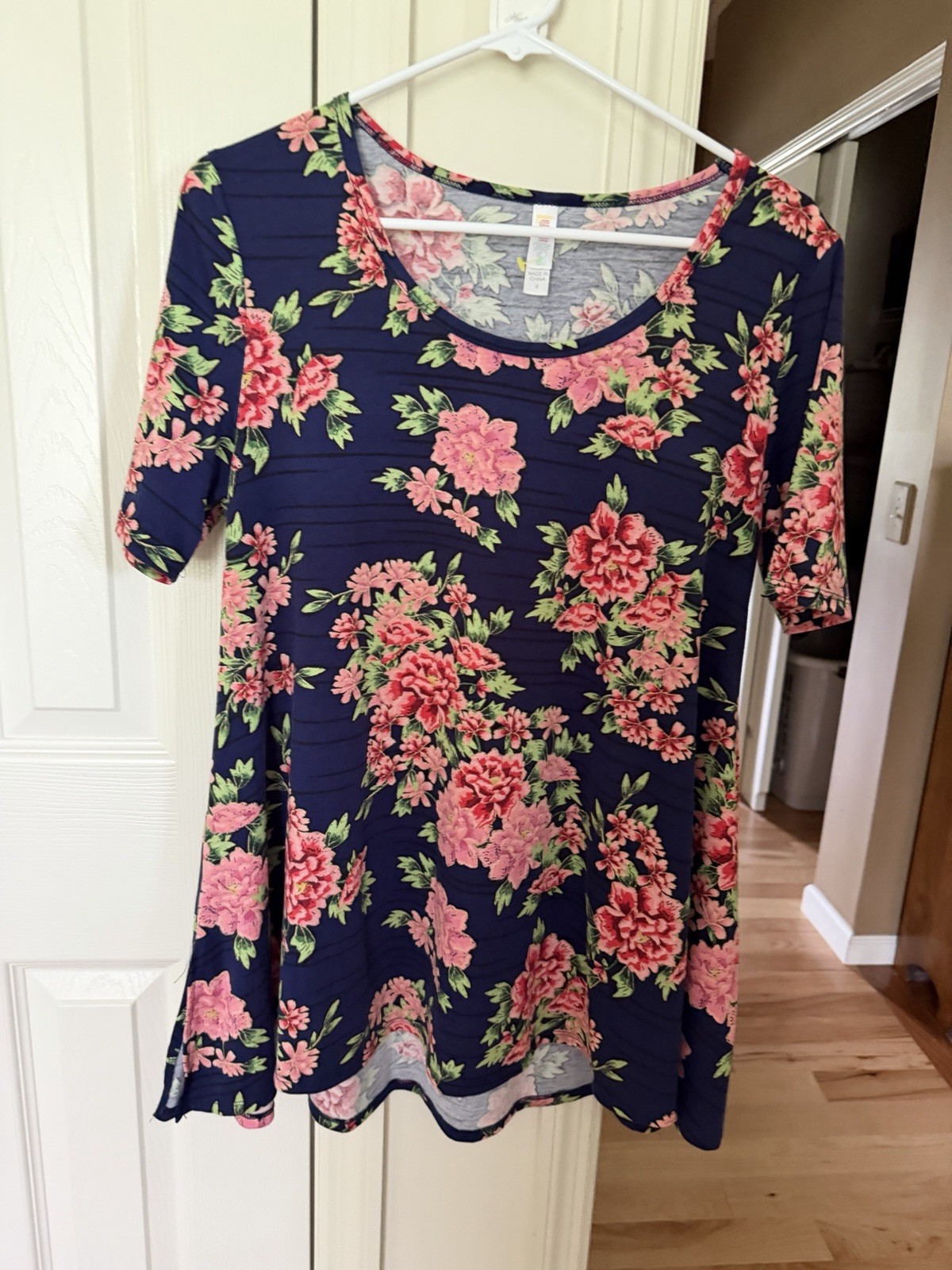 LulaRoe Small Morgan Flowers Pattern Placement Varies