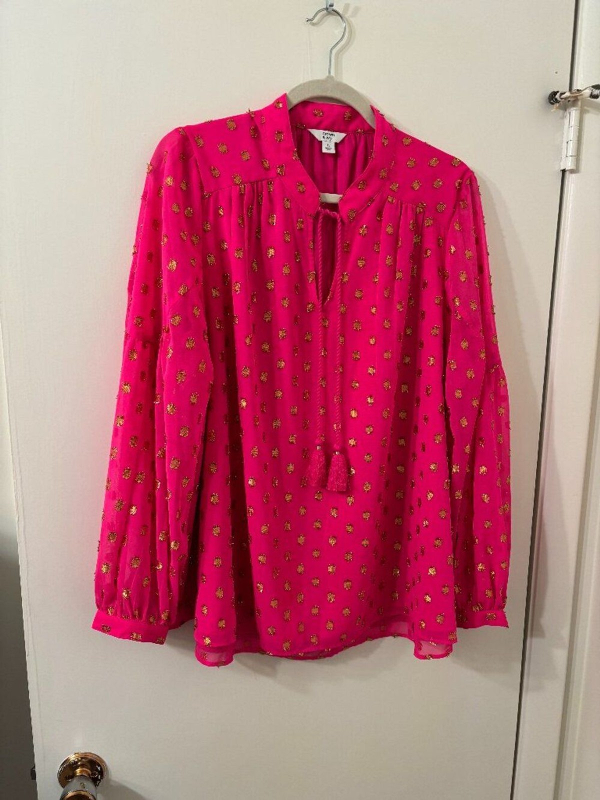 Crown & Ivy Large Womens Hot Pink Gold Applique Lined Blouse Chiffon Sleeves