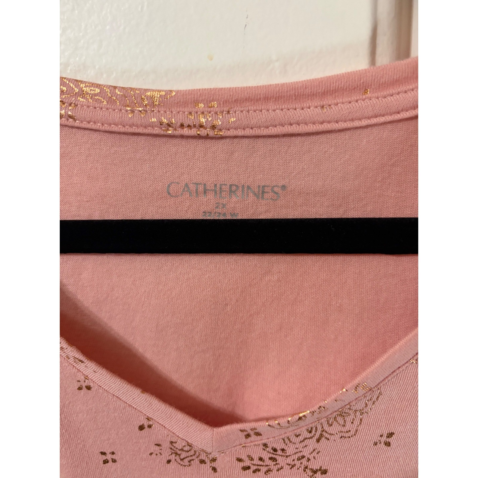 Catherines | V-Neck Short Sleeve Tee || 2X 22/24W || Pink Gold Foil Floral|
