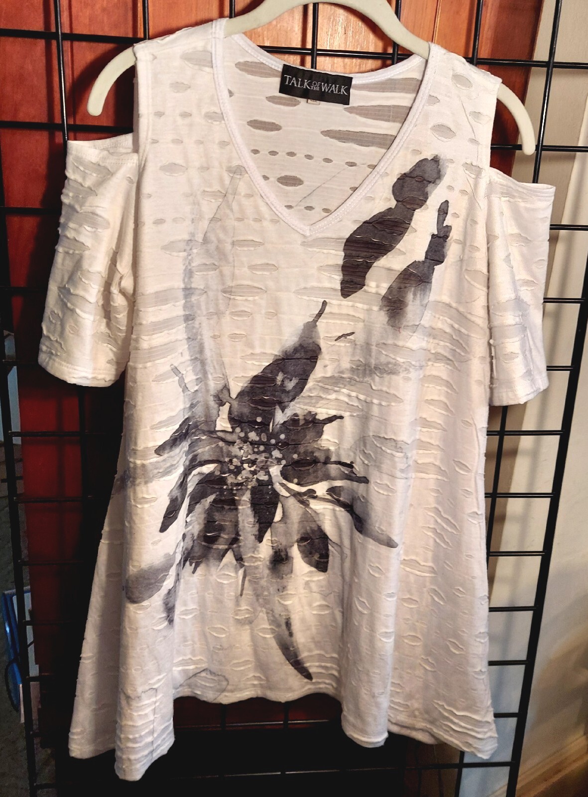 TALK OF THE WALK White Layered Asymmetrical HI LOW Hem Size Small EUC!!