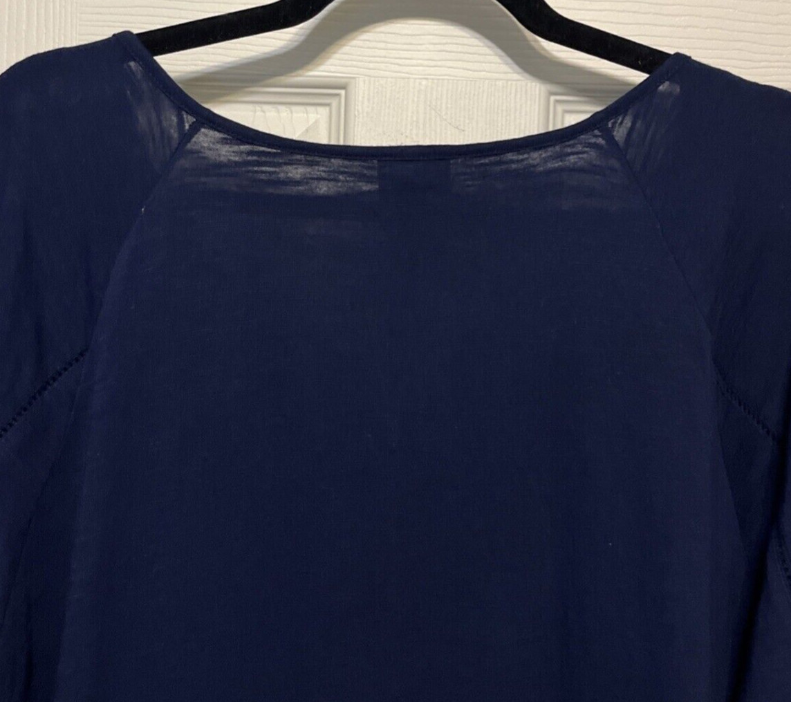 Chico’s Midnight Blue Embroidered Notch Neck Long Sleeve Knit Top Sz 4(20/22)NWT