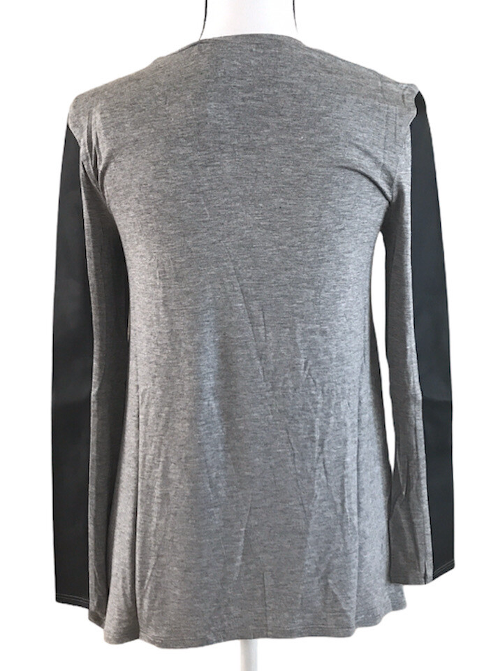 BCBG MAXAZRIA Women´s Heather Grey Combo Long Sleeve Knit Top, Size XS. NWT