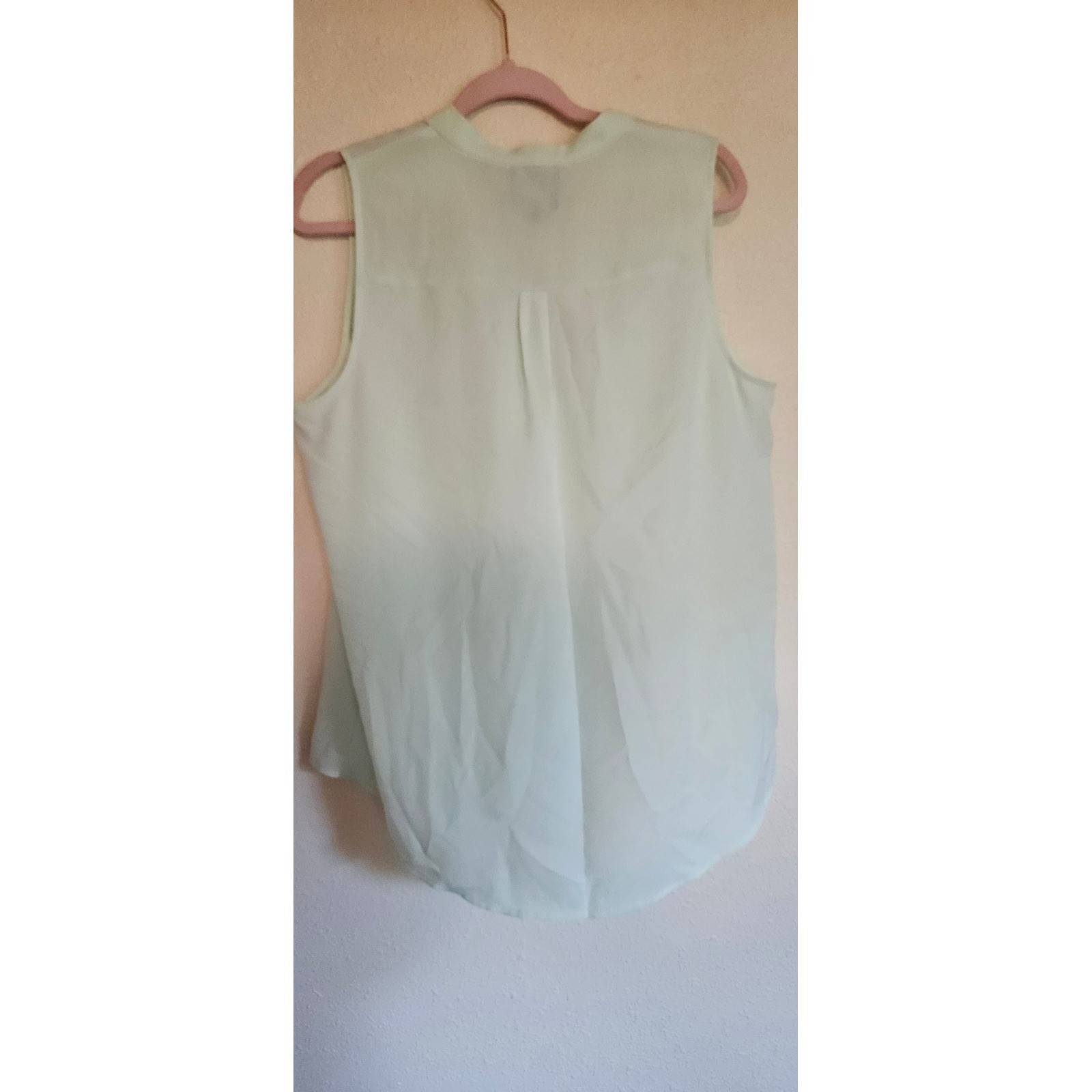 Alex Marie Women Cool Water Mint Green Sleeveless V-Neck Blouse Size L NWT
