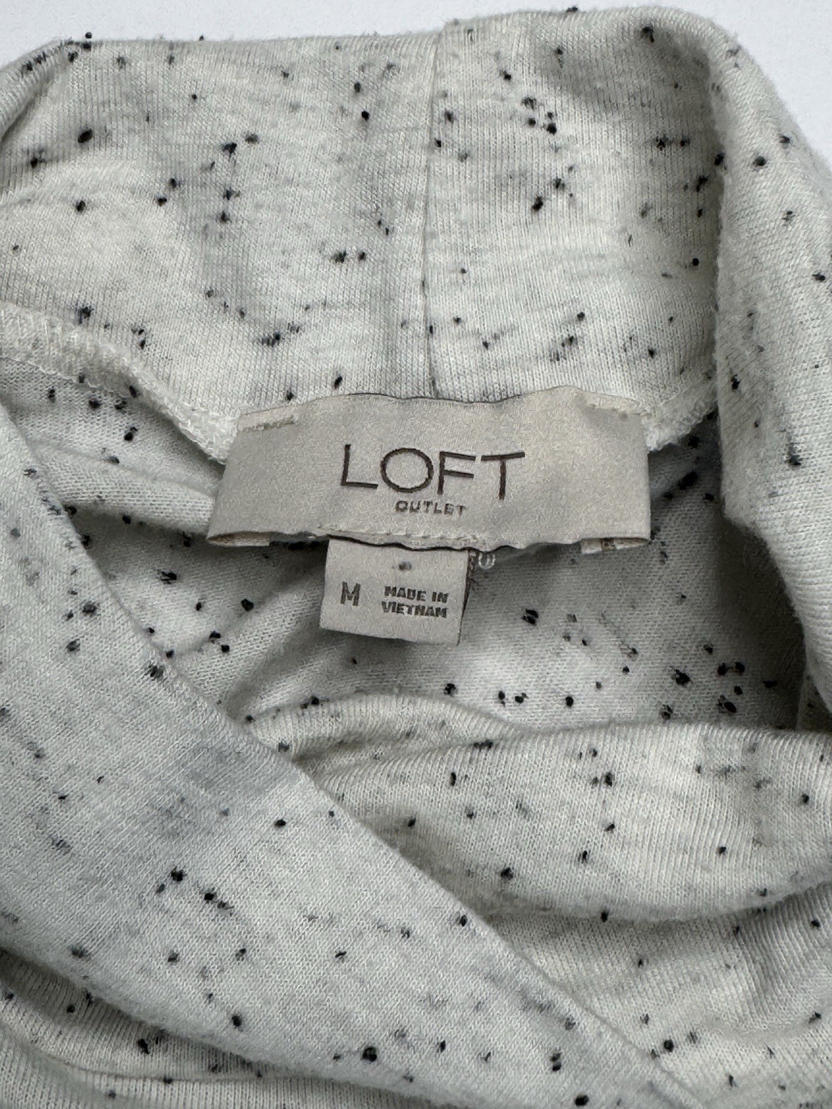LOFT Speckled Flecked Long Sleeve Turtleneck Shirt Medium Light Heather Gray Top