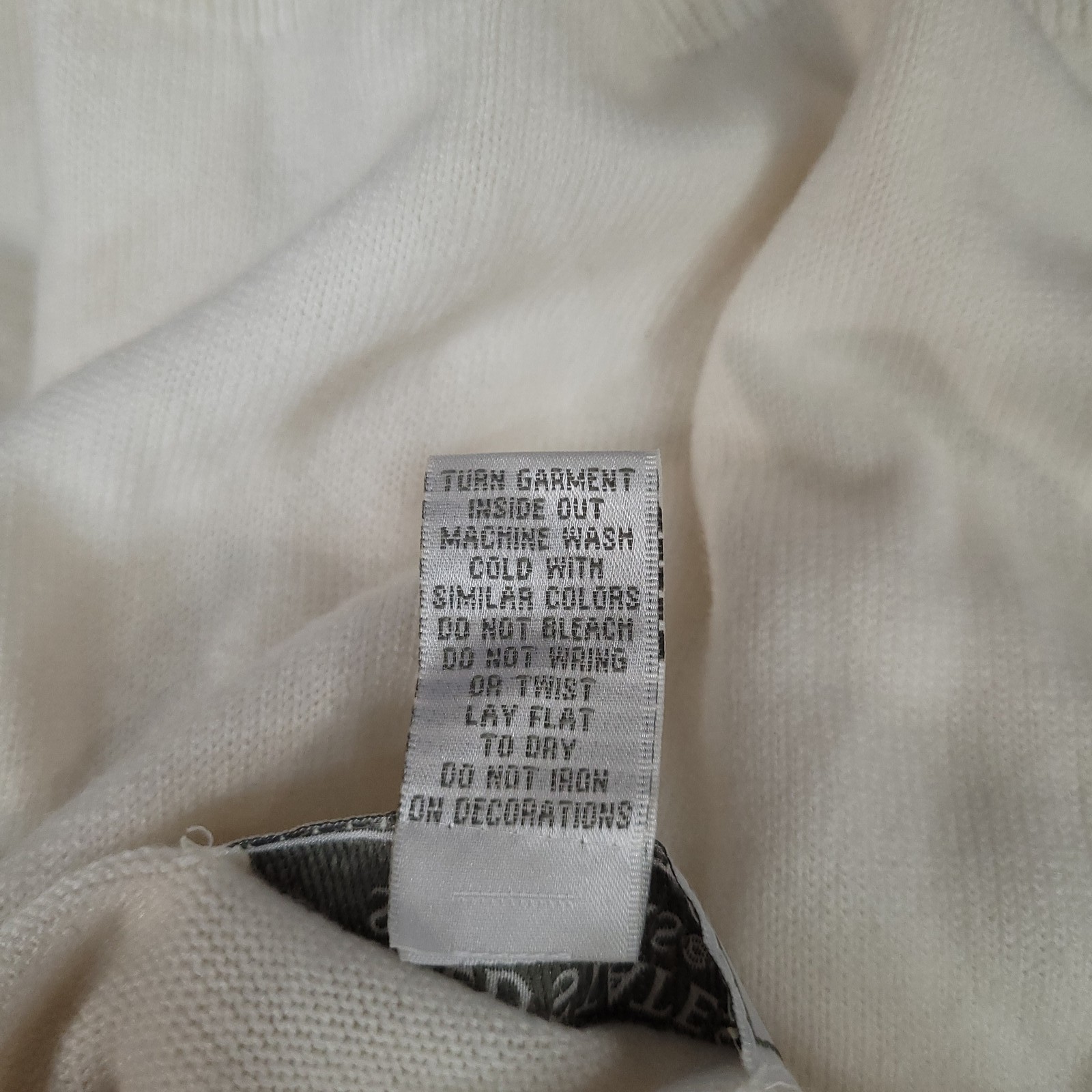 United States Sweaters Women’s Top XL White Acrylic V-Neck Sequins