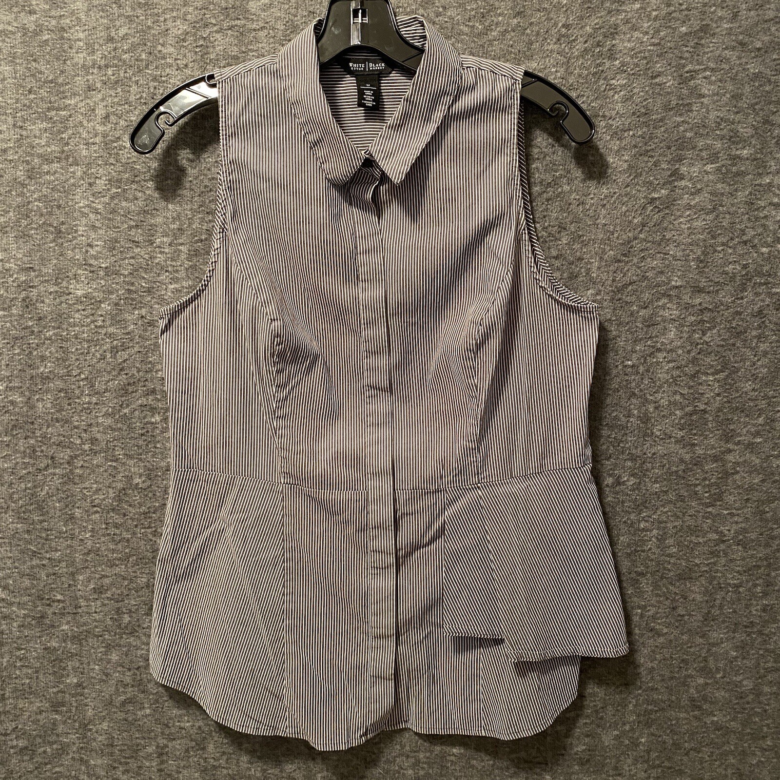 White House Black Market Top Womens 12 Gray Stripe Button Sleeveless Tank Blouse