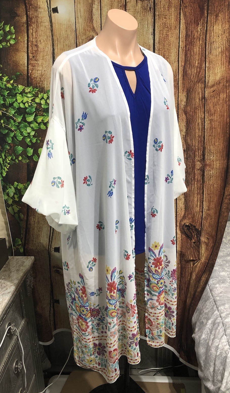 NWT! Cato Open Front Floral Chiffon Cardigan Size Large G-2