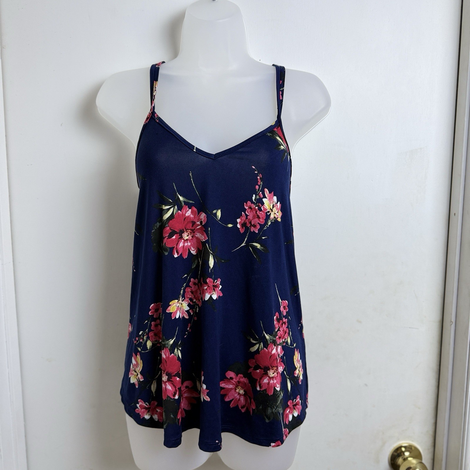 Papermoon Womens Floral Navy Blue Flowy Tank Blouse Sz M Vacation Travel Coastal