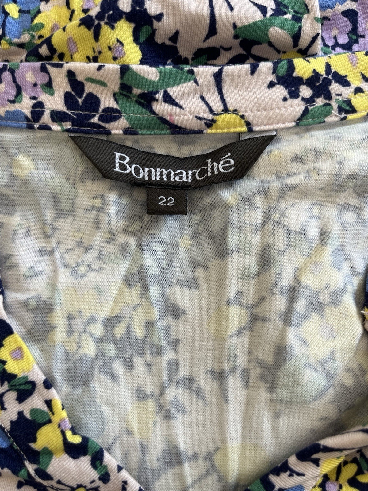 LADIES VERY PRETTY LONG SLEEVE SUMMER FLORAL TOP SIZE 22 LOVELY COLOURS BNWOT.