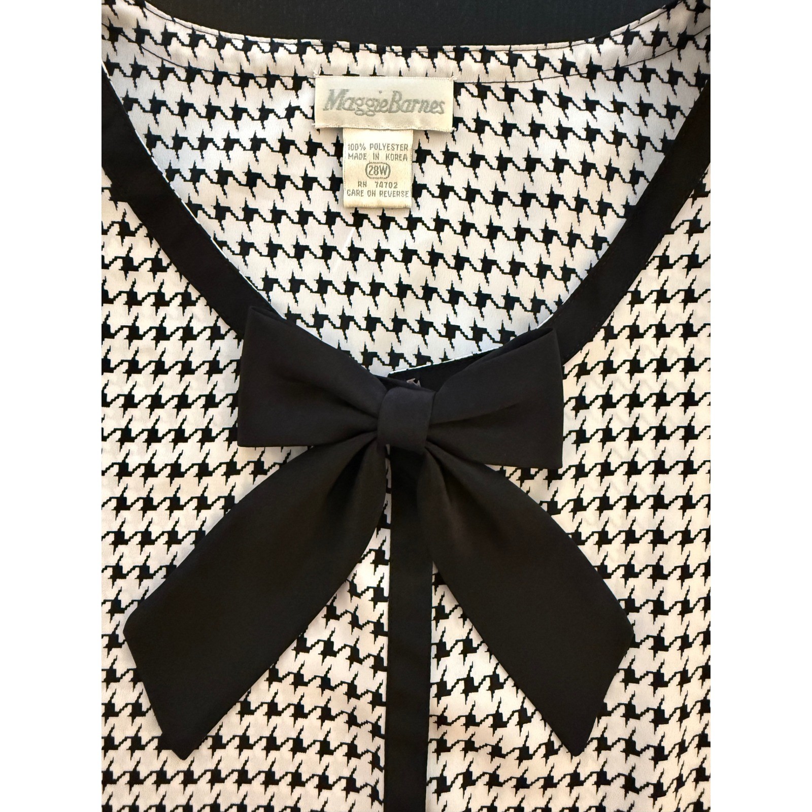 Maggie Barnes Houndstooth Bow Blouse Womens Size 28 Button-Down Holiday Office