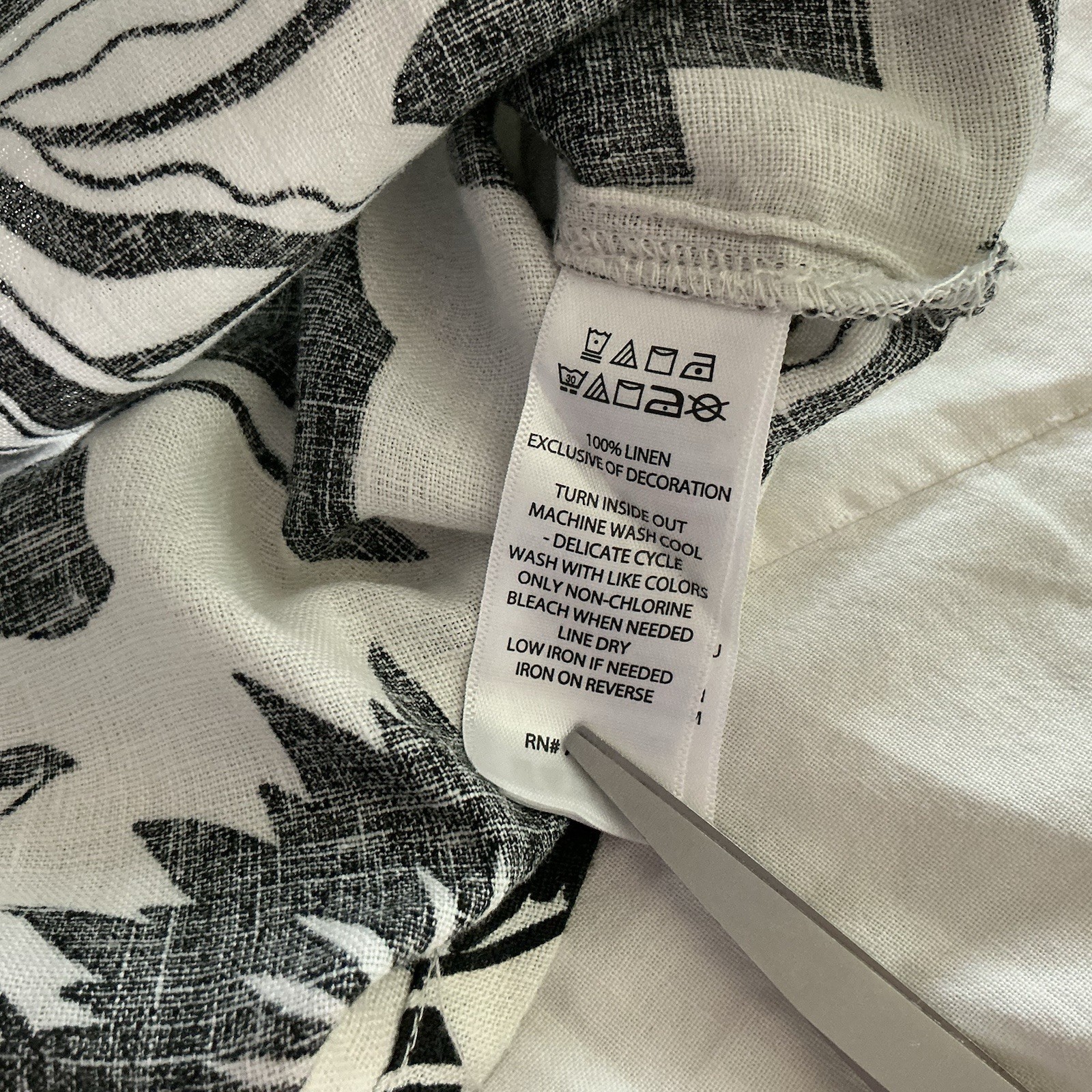 Nicole Miller NY Tropical Linen Peasant Blouse Sz M Boho Travel Coastal Resort