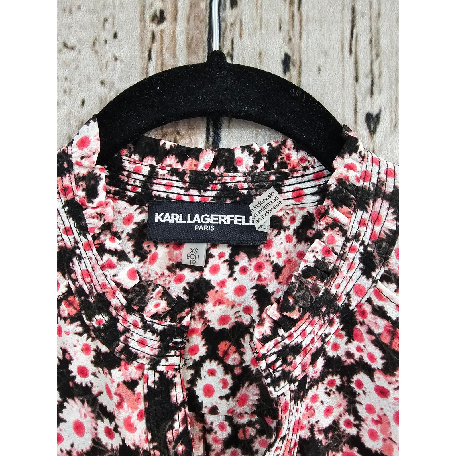 Karl Lagerfeld Paris Floral Blouse Wmns XS Pink Black Daisy Ruffle Pearl Button