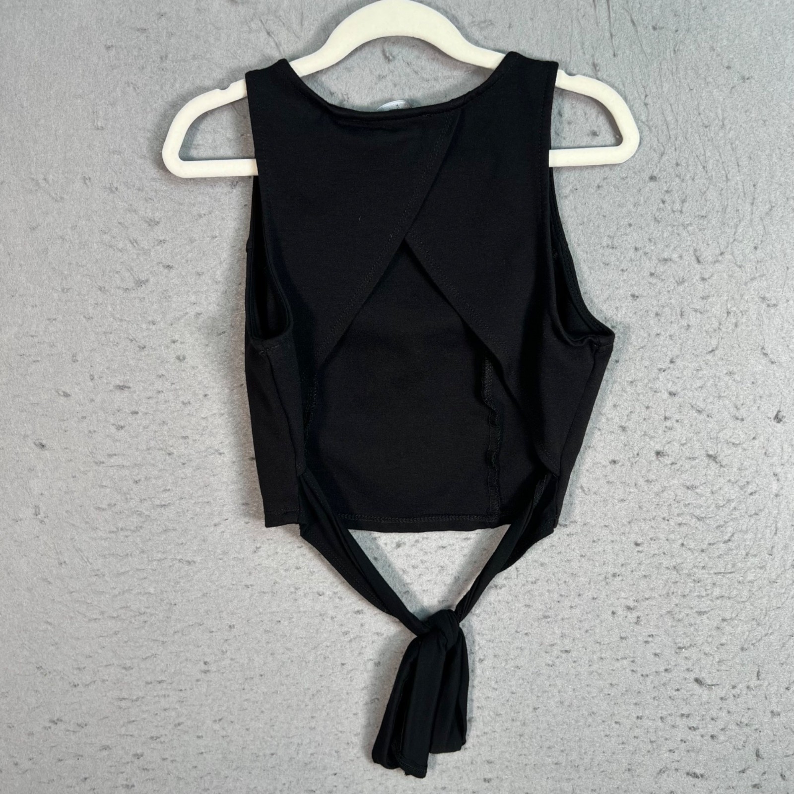 Lulus Womens Size small Black Sleeveless Crop Top With Tie Detail