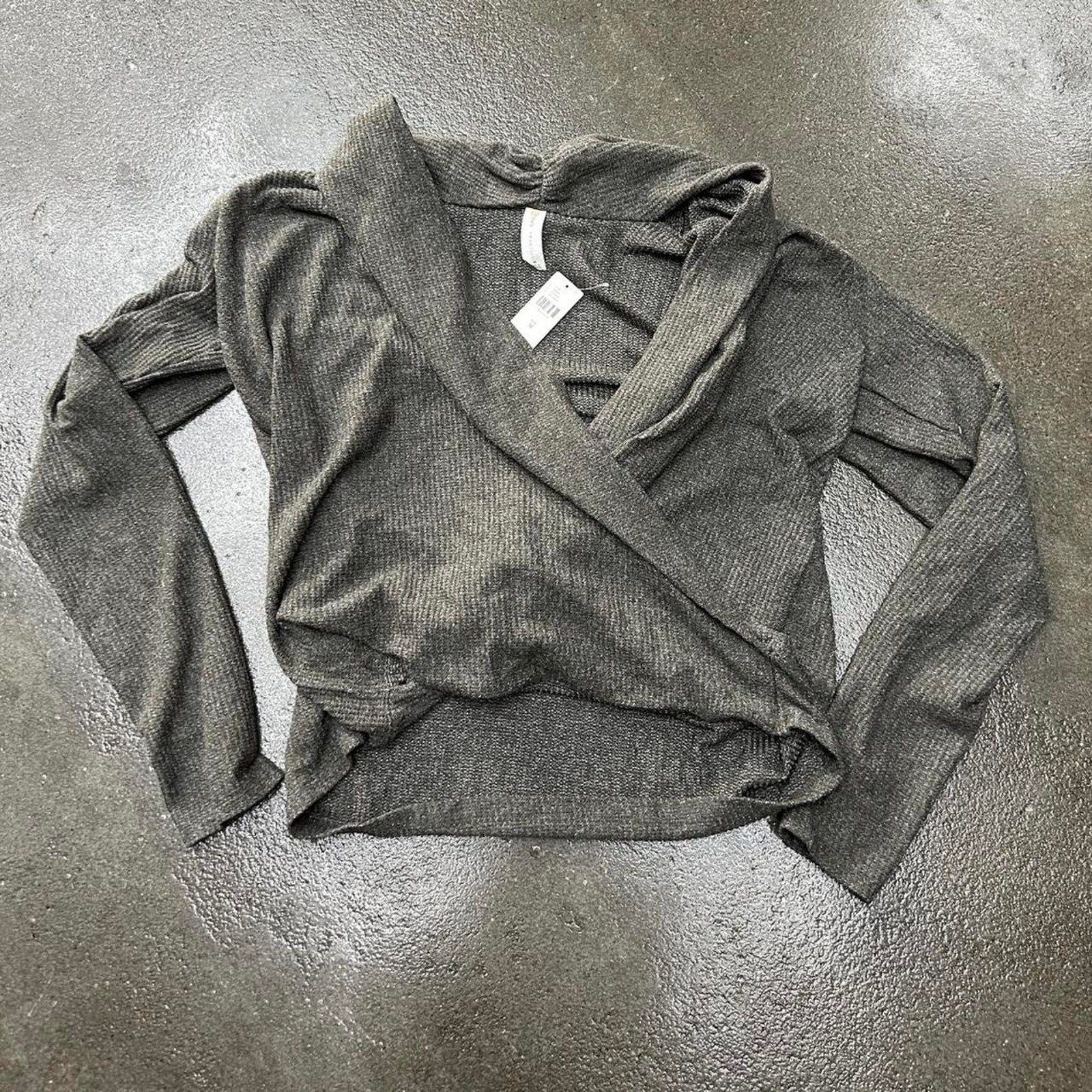 Brand New Criss Cross Daily Practice Women’s Medium Anthropology Long Sleeve Top