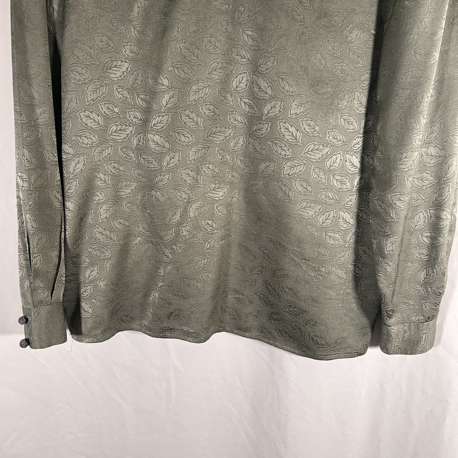Talbots Silk Shirt Women’s 6 Solid Green Floral Long Sleeve Round Neck Dry Clean