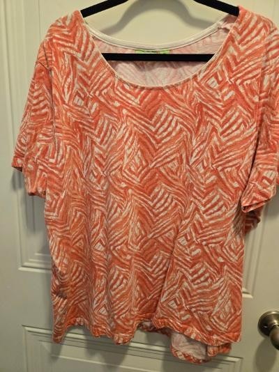 Women’s Fresh Short Sleeve Top – Size 3X – Coral & White Print