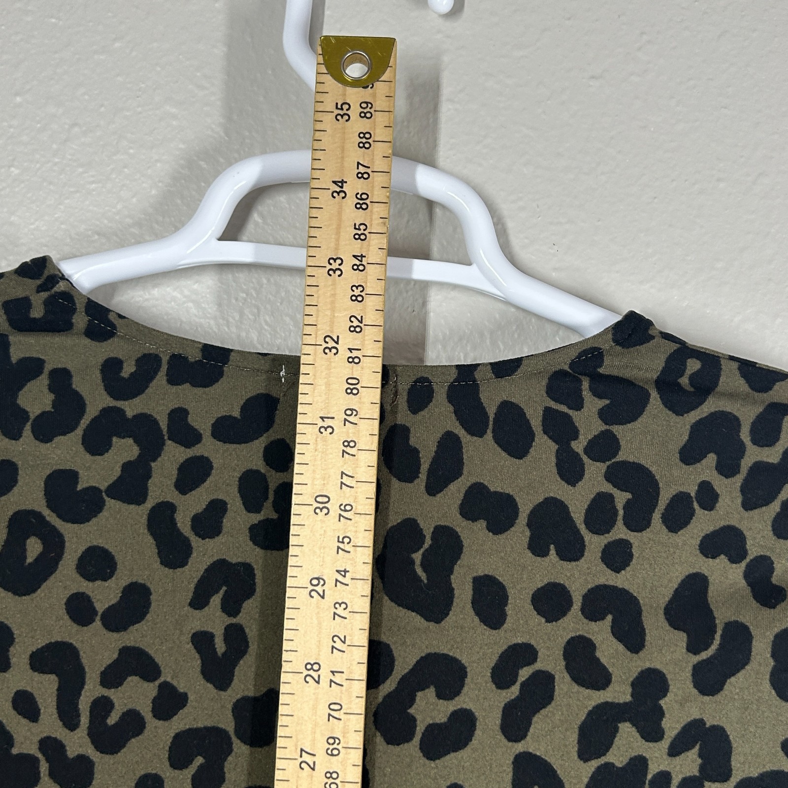 love, fire Women’s Olive Green Leopard Print Tunic Size Small