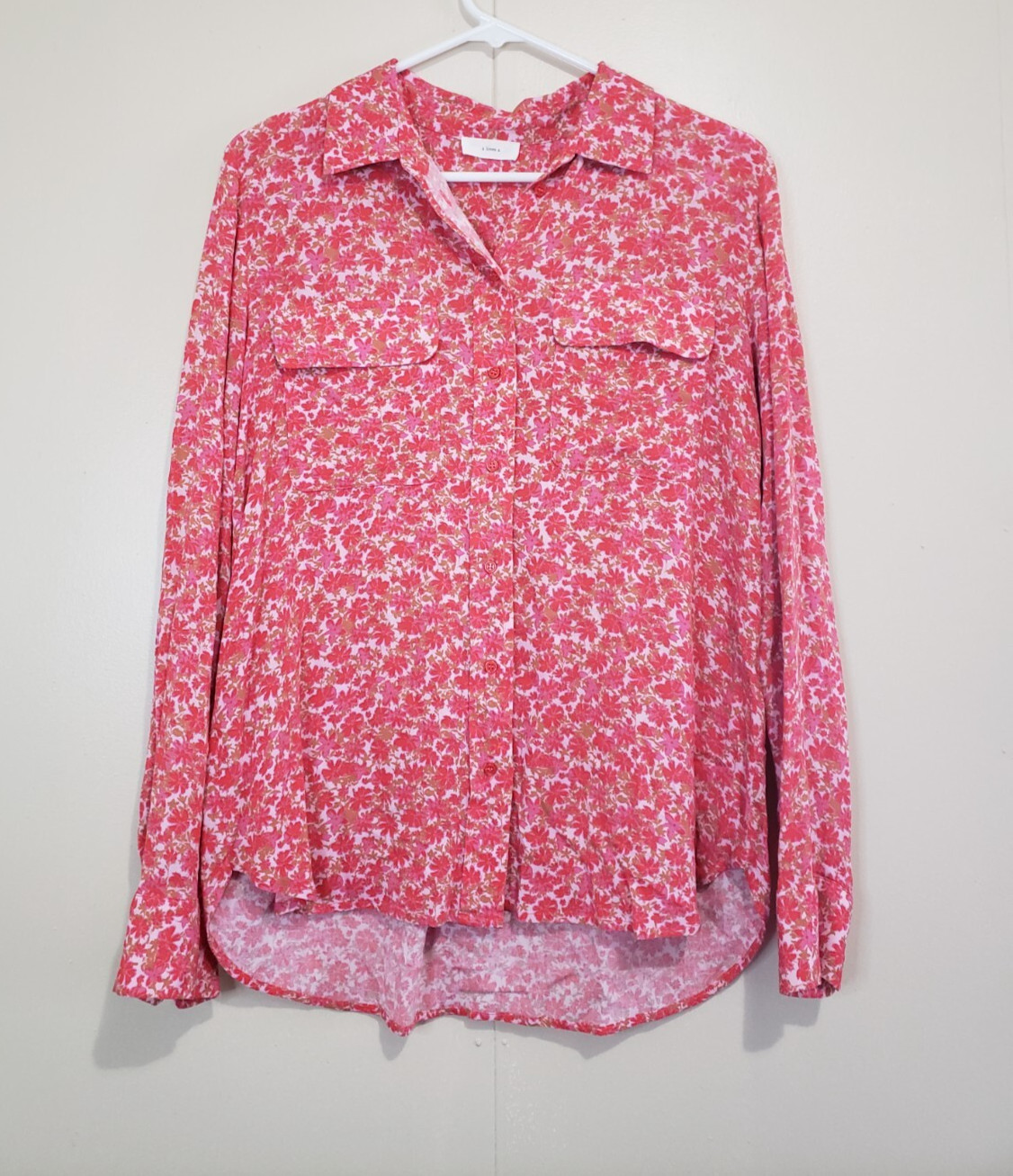 A Loves A Womens M Blouse Pink Button Up 100% Rayon Lightweight Office Spring