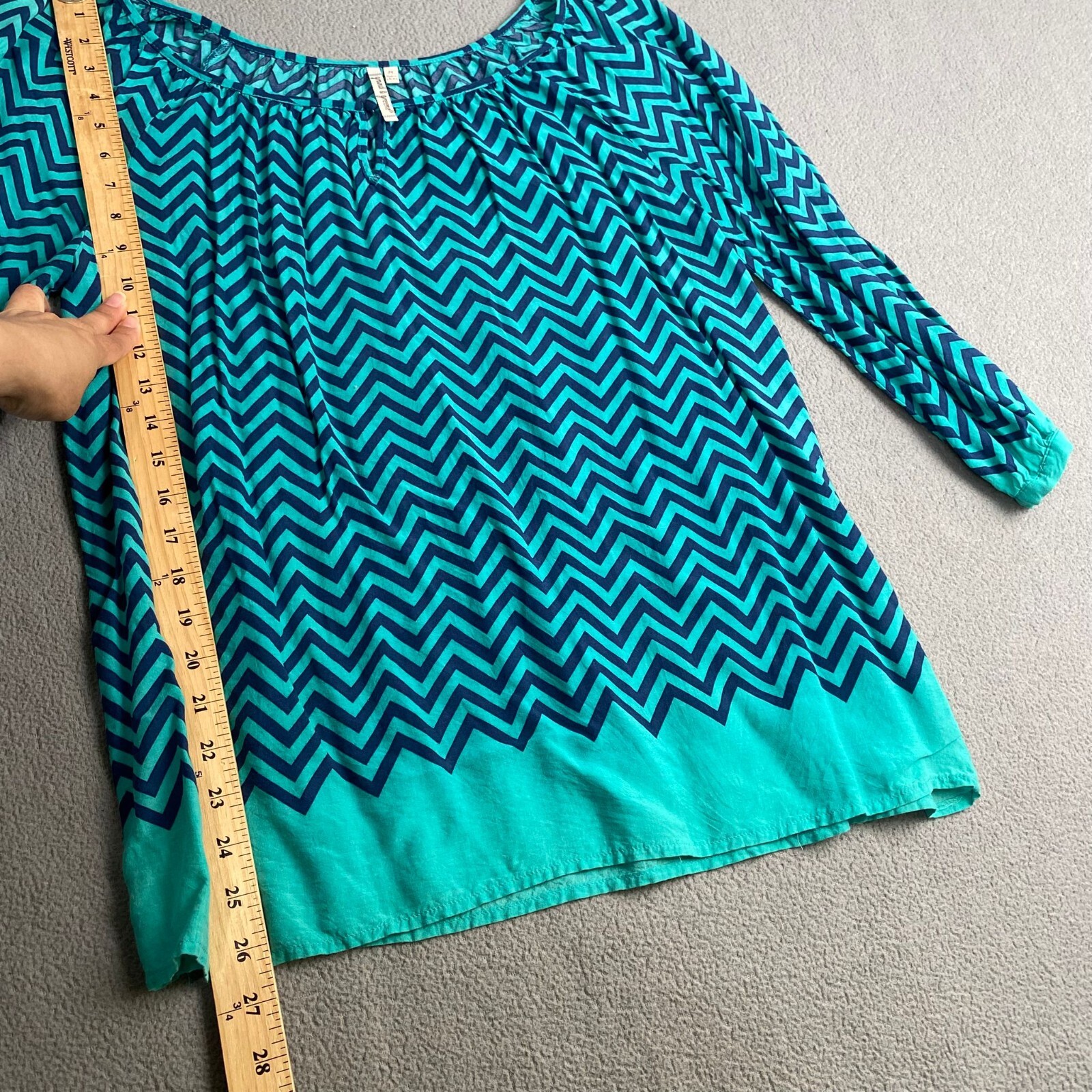 Grand & Greene Women’s size M Green Blouse long sleeve top Flowy Striped