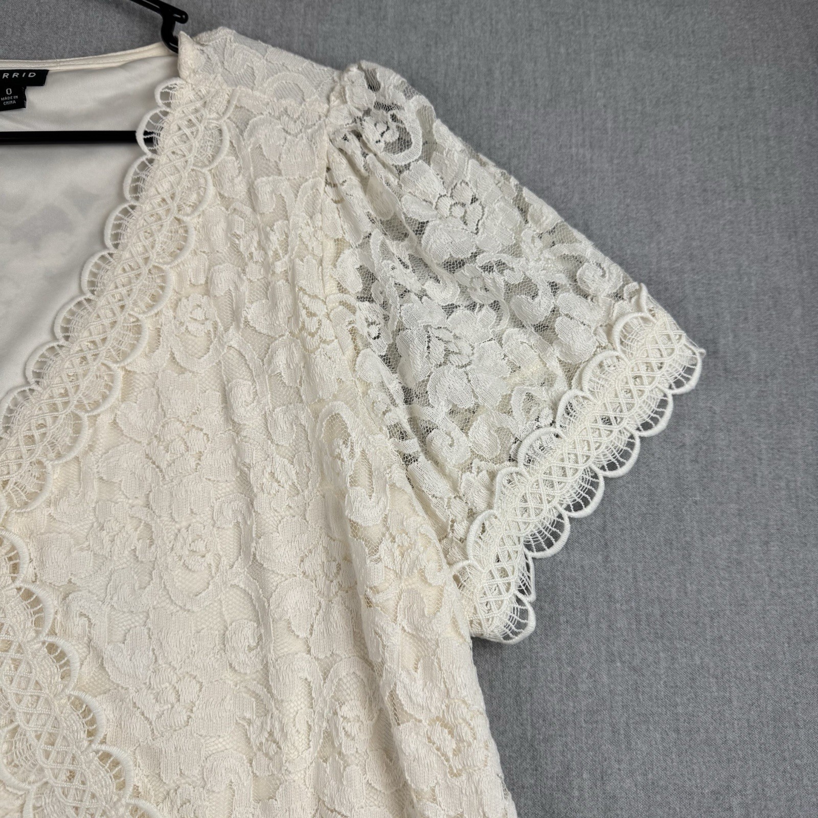 Torrid Stretch Lace Surplice Crop Top LG Ivory Cotton Lined Prairie Elegant Sz 0