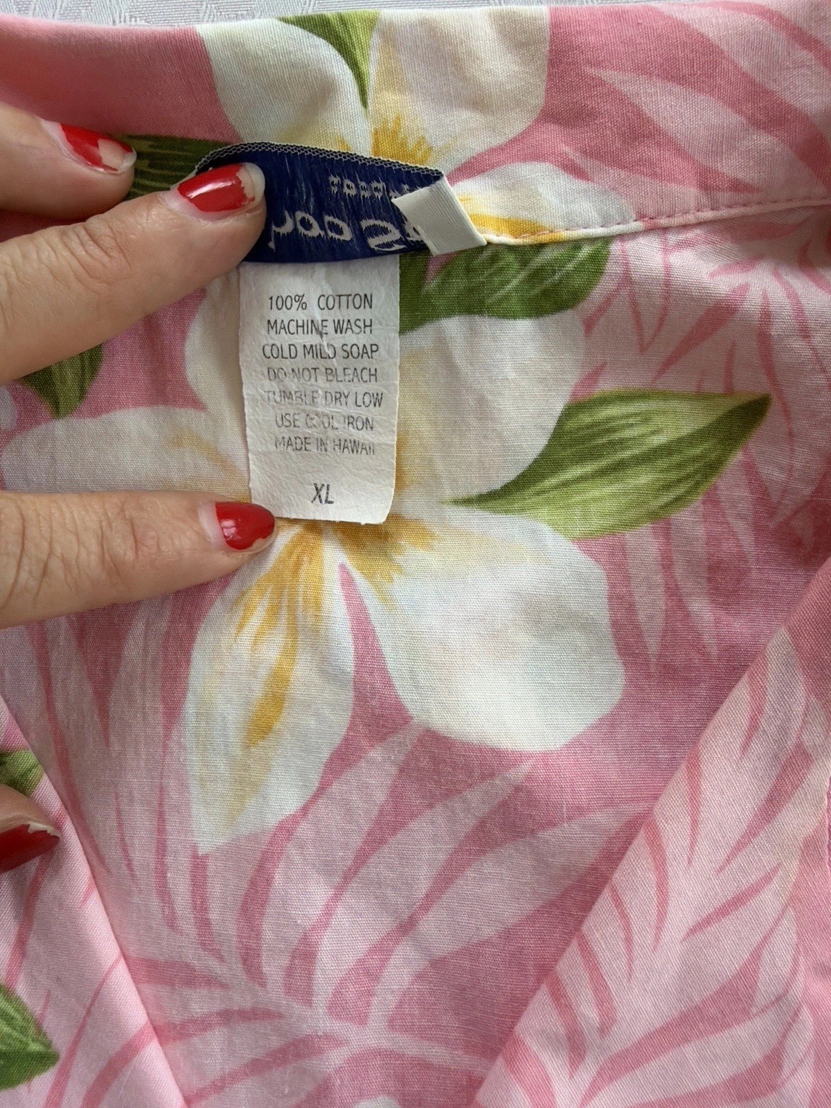Bishop St Hawaiian Aloha Shirt Pink Plumeria Floral Cotton Women XL Made Hawaii