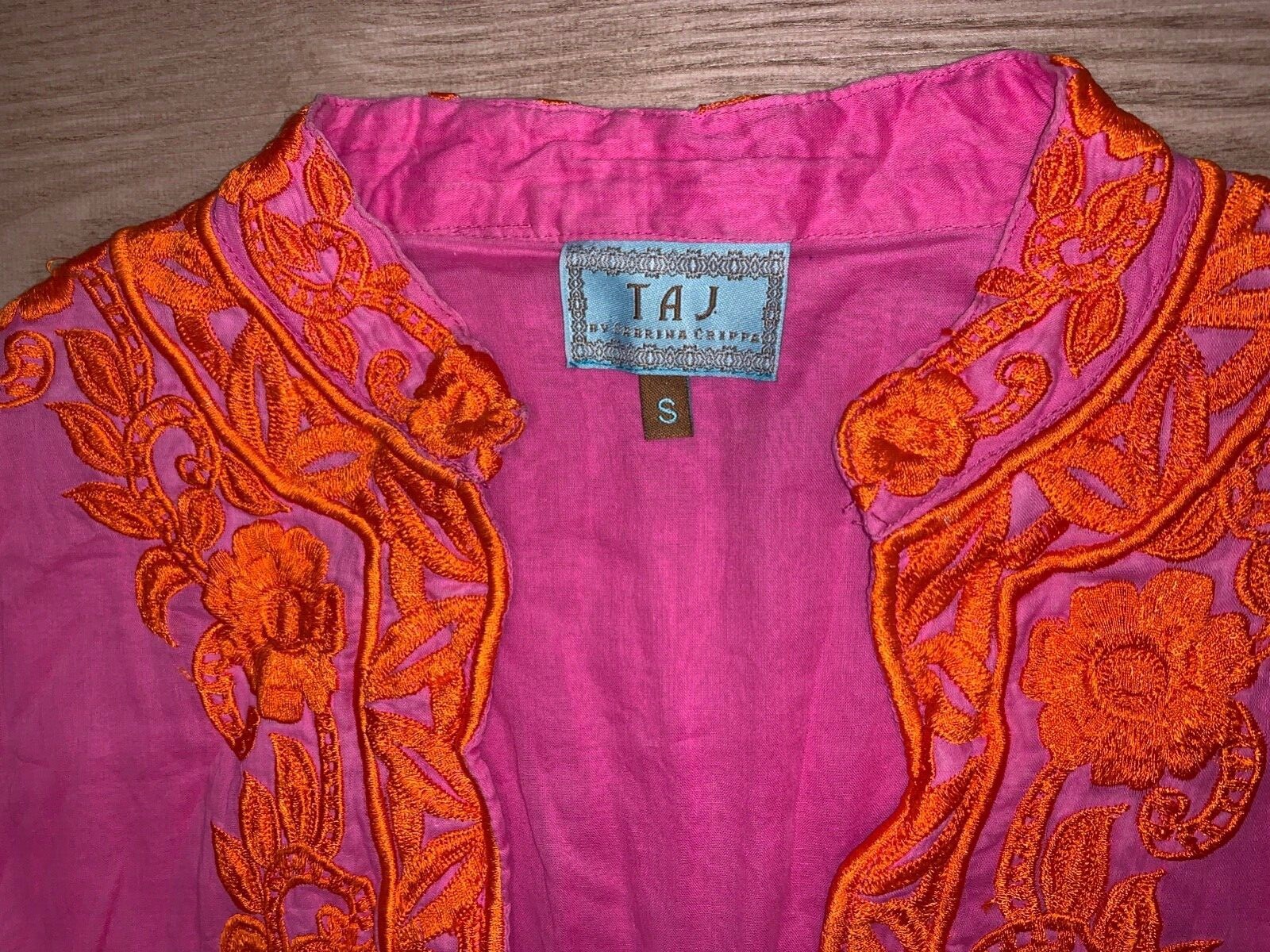 Taj by Sabrina Crippa Pink & Orange Emb Long Sleeve V Neck Tunic Top – S