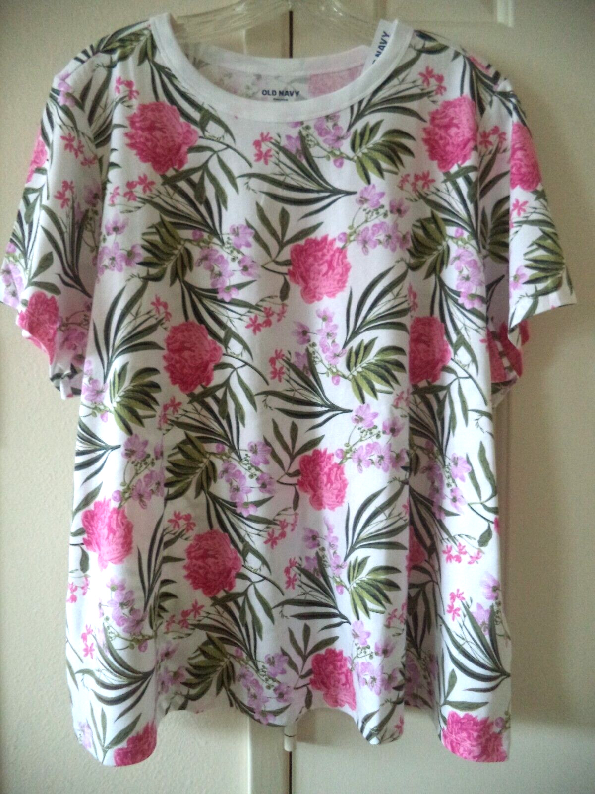 So Pretty! Old Navy Pink Light Purple & Green Tropical Floral 4XL 26 28 30 4X