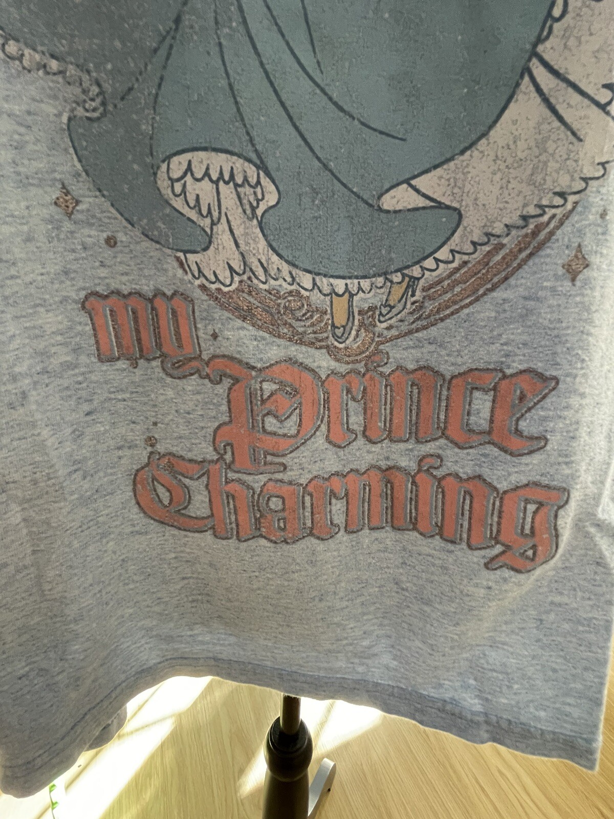 Disney- Cinderella “LOOKING FOR MY PRINCE CHARMING “ Tee Disney Store 4XL