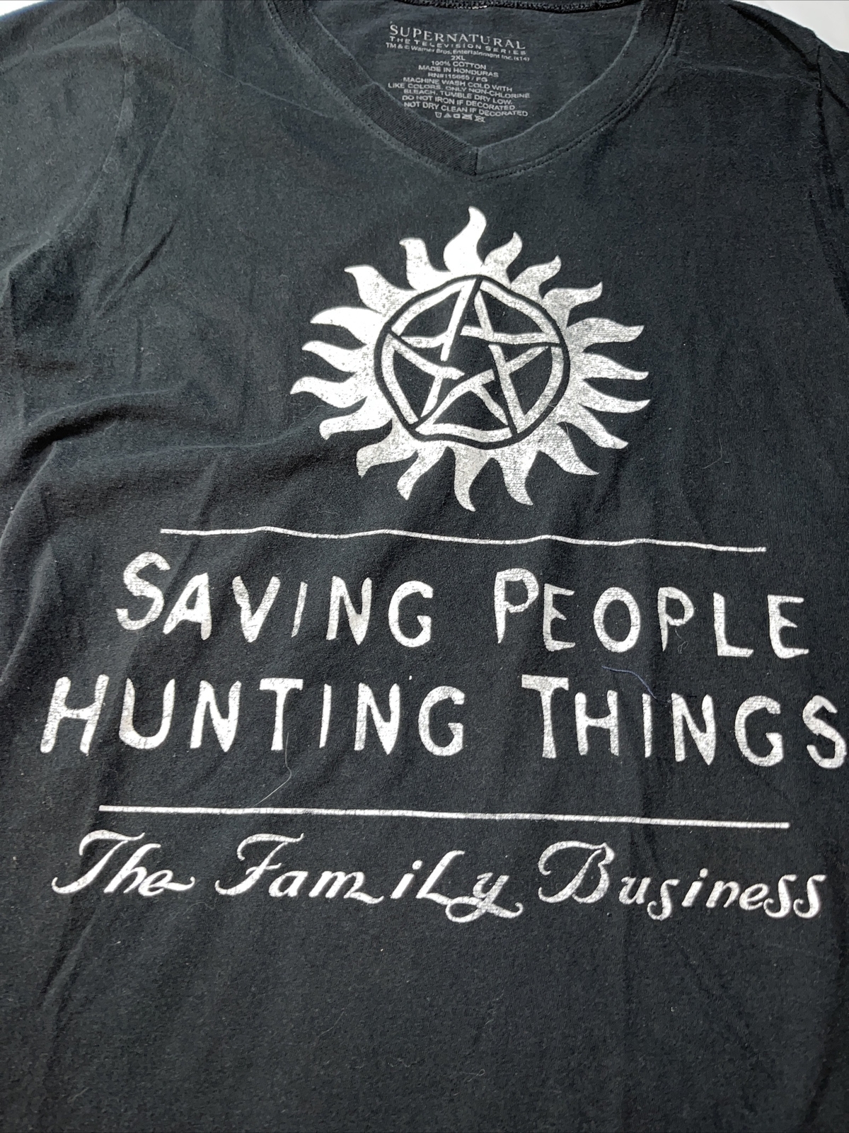 2XL WOMENs Supernatural T SHIRT Saving People, Hunting Things.” V-neck TV Series