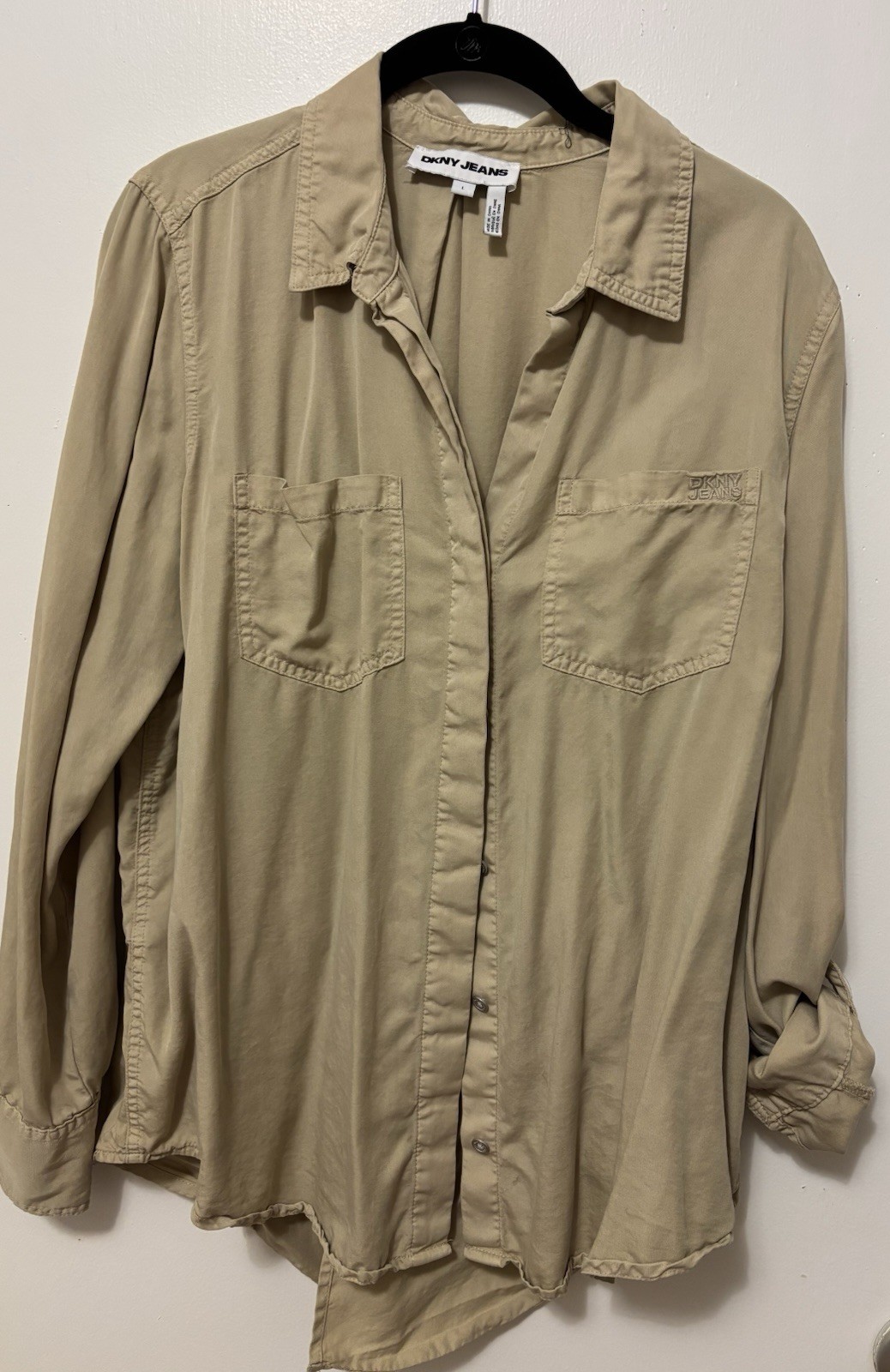 Women’s DKNY Jeans Long-Sleeve Button Up Khaki/Beige Tencel Shirt Size Large