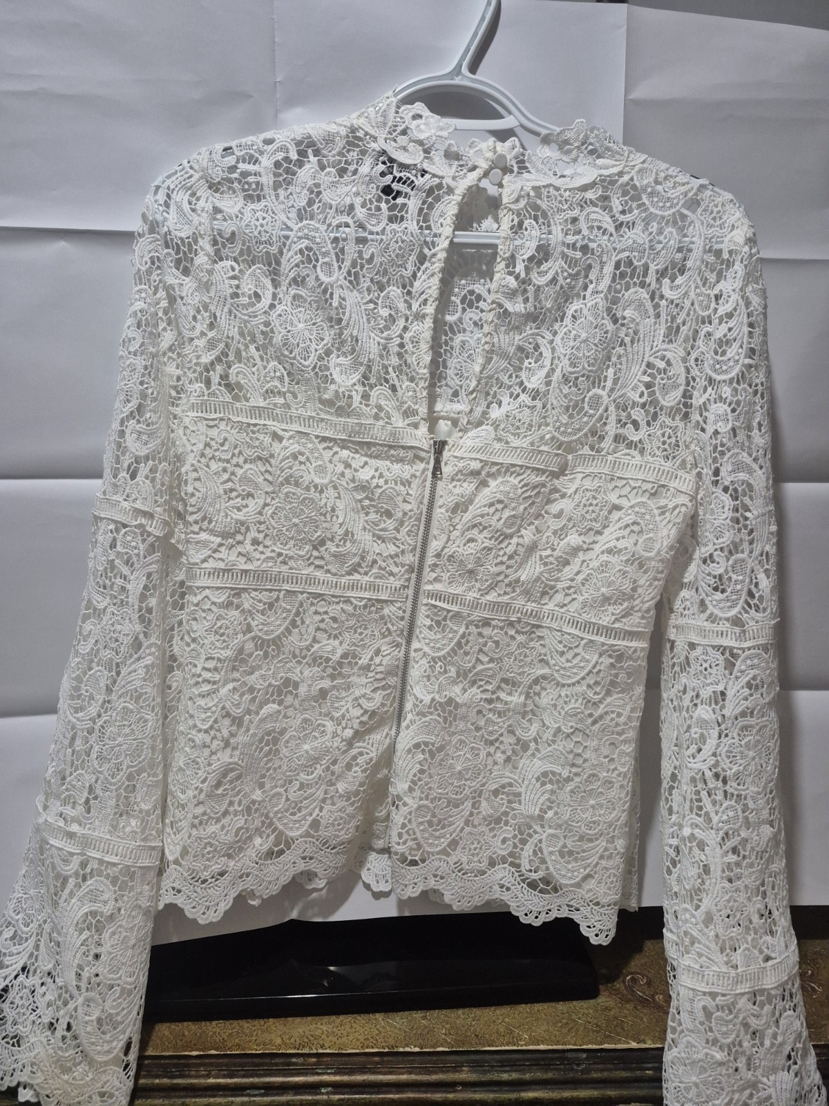Women’s BlouseWhite Floral Lace Sheer High Neck Zip Bell Sleeve Blouse Size S