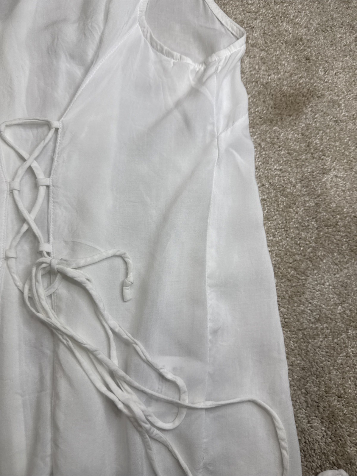 BCBG Generation White Sheer Button Up Collared Sleeveless Back Tie SizeM