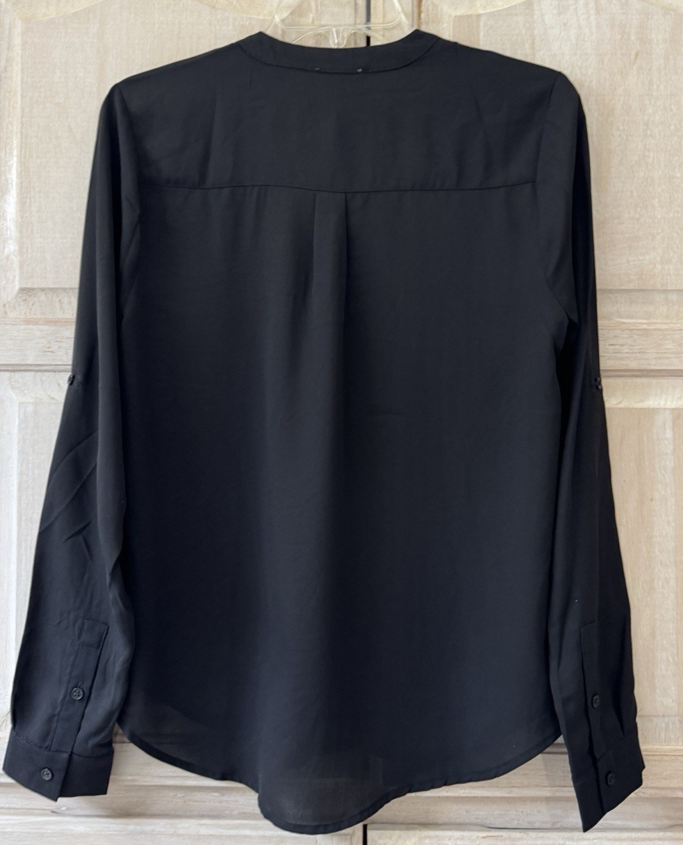 NWT Hayden Los Angeles Black V-Neck Popover Blouse Pockets, Zip Trim Size Medium