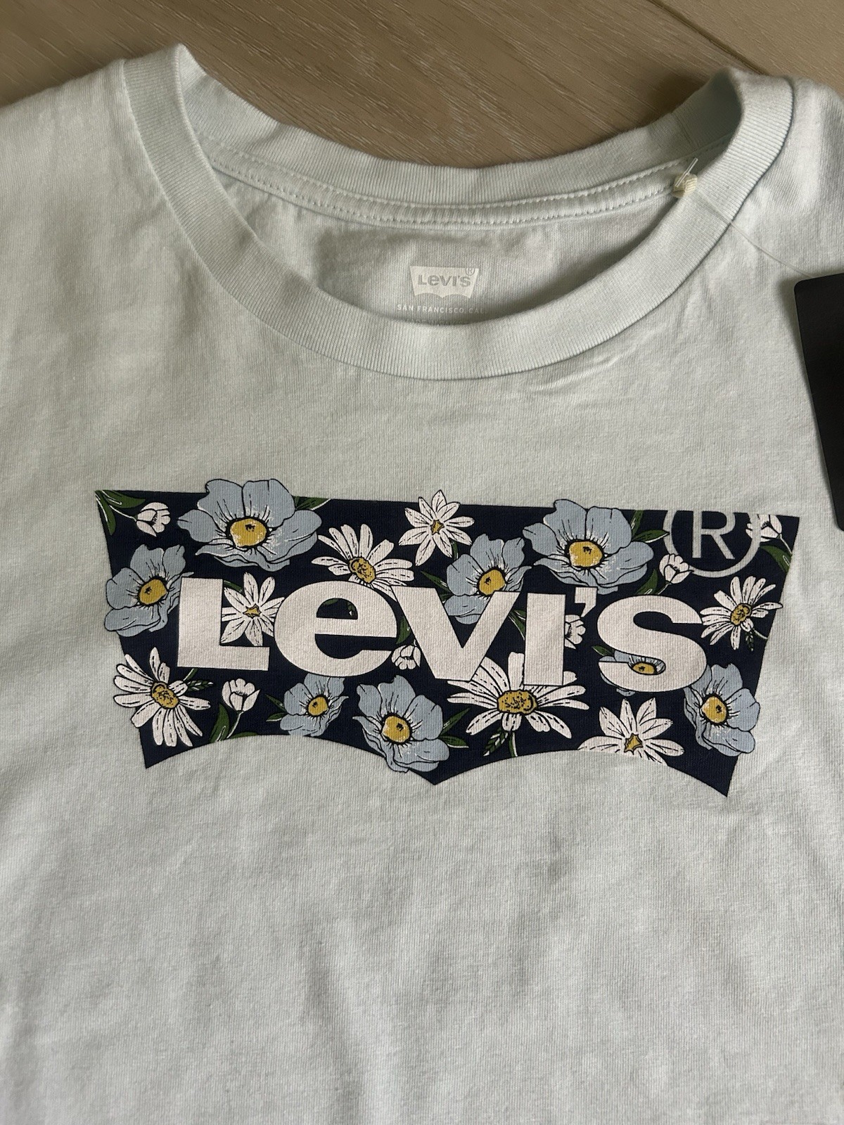 Levi’s Women’s T-shirt