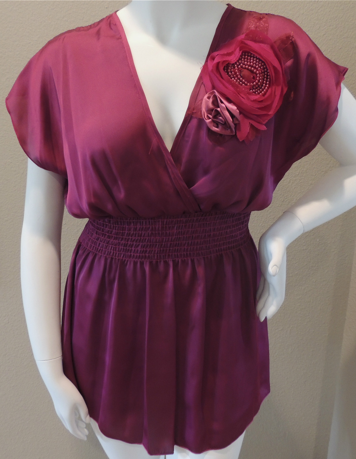 Fashionista Applique Flower Smocked Empire Top Blouse Fuchsia Plus Large – New!