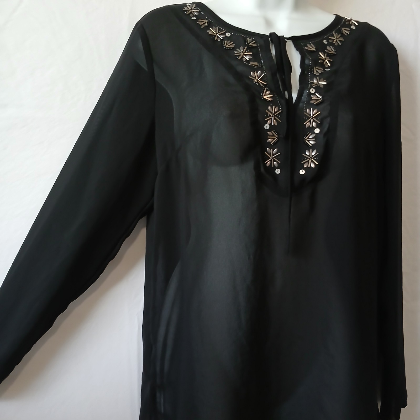 Nicole Miller Top Black Sheer V Neck Beaded Sz M Party Holiday office wear
